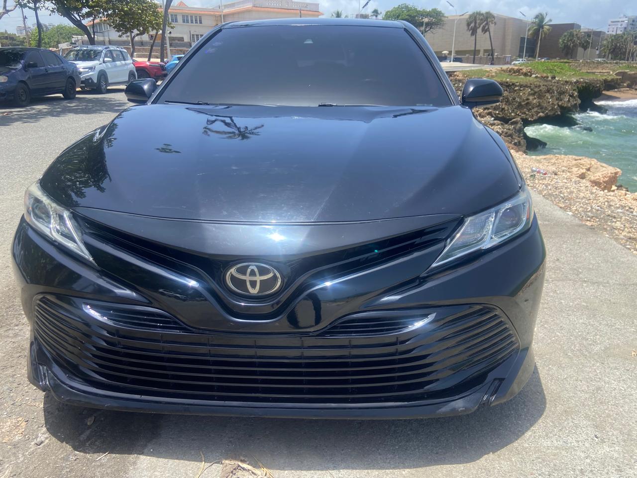 carros - Toyota Camry 2018 en excelente estado 3