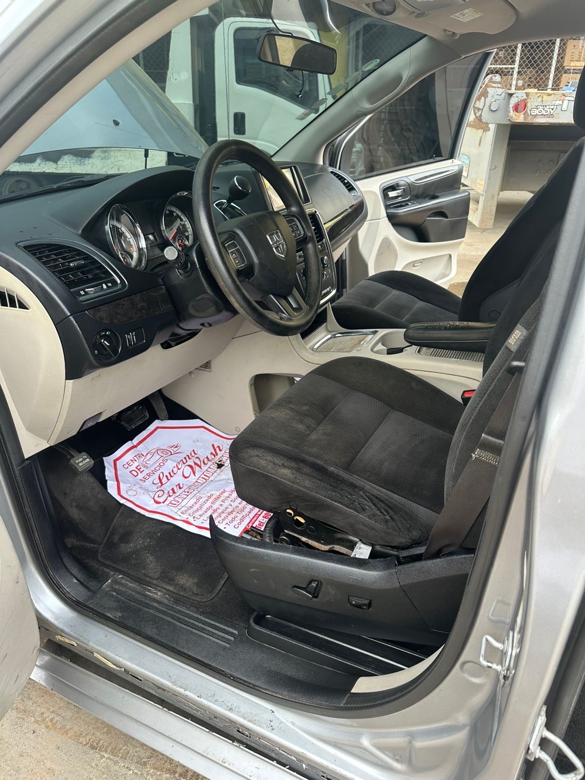 jeepetas y camionetas - Dodge caravab sxt 4