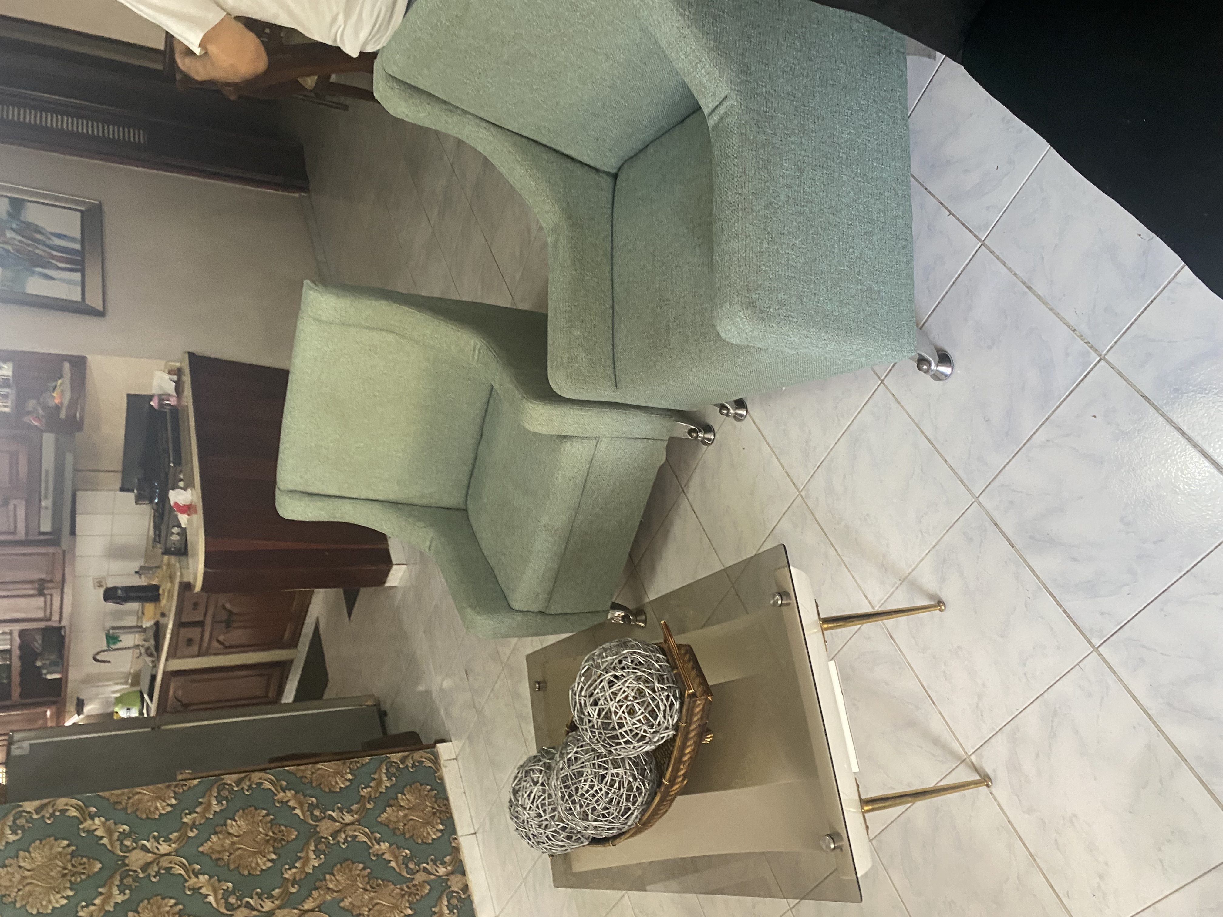 negocios en venta - se vende juego completo de muebles y mesa 3