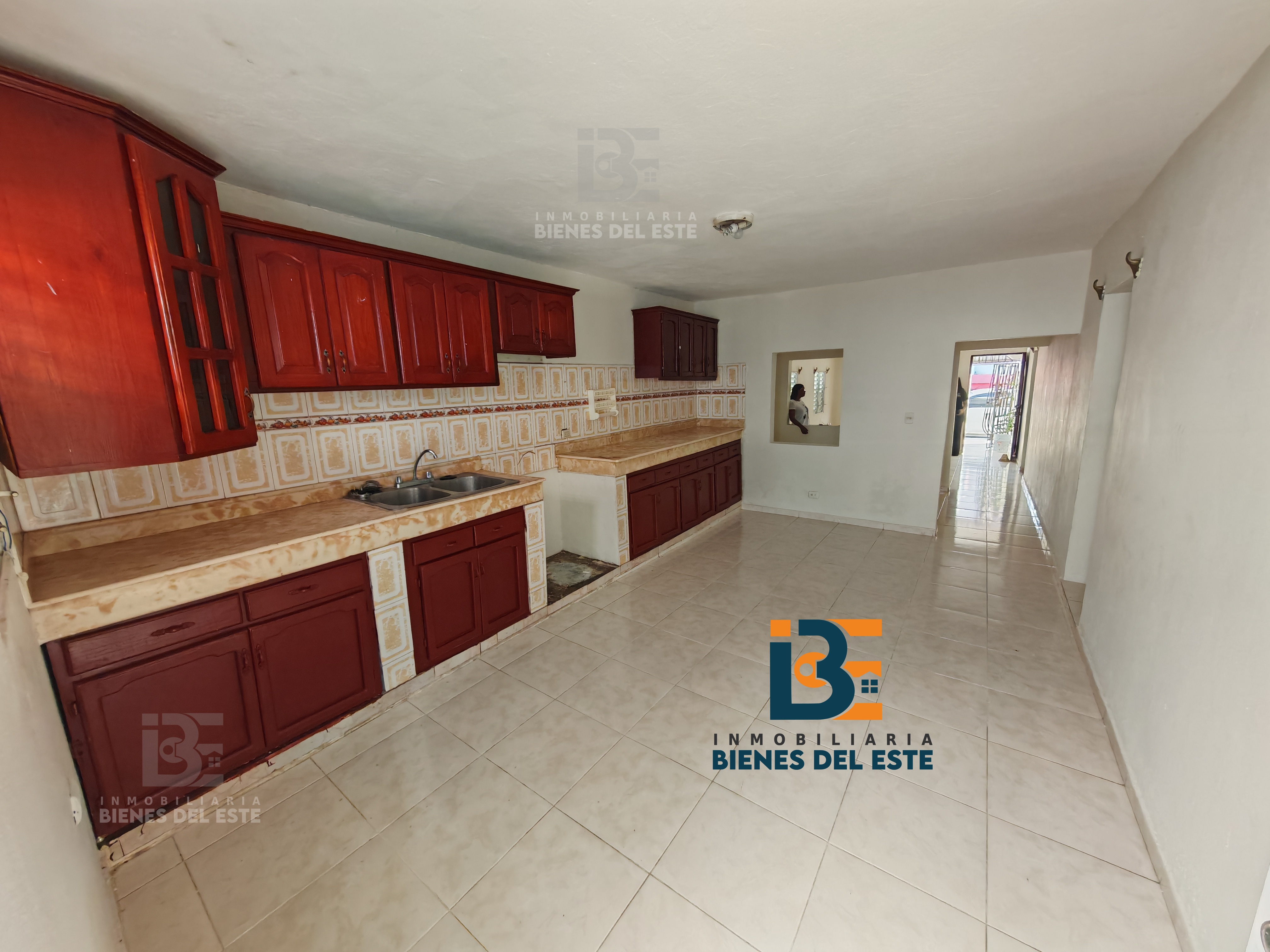 casas - Casa de Tres Habitaciones en el Juan Pablo Duarte 3