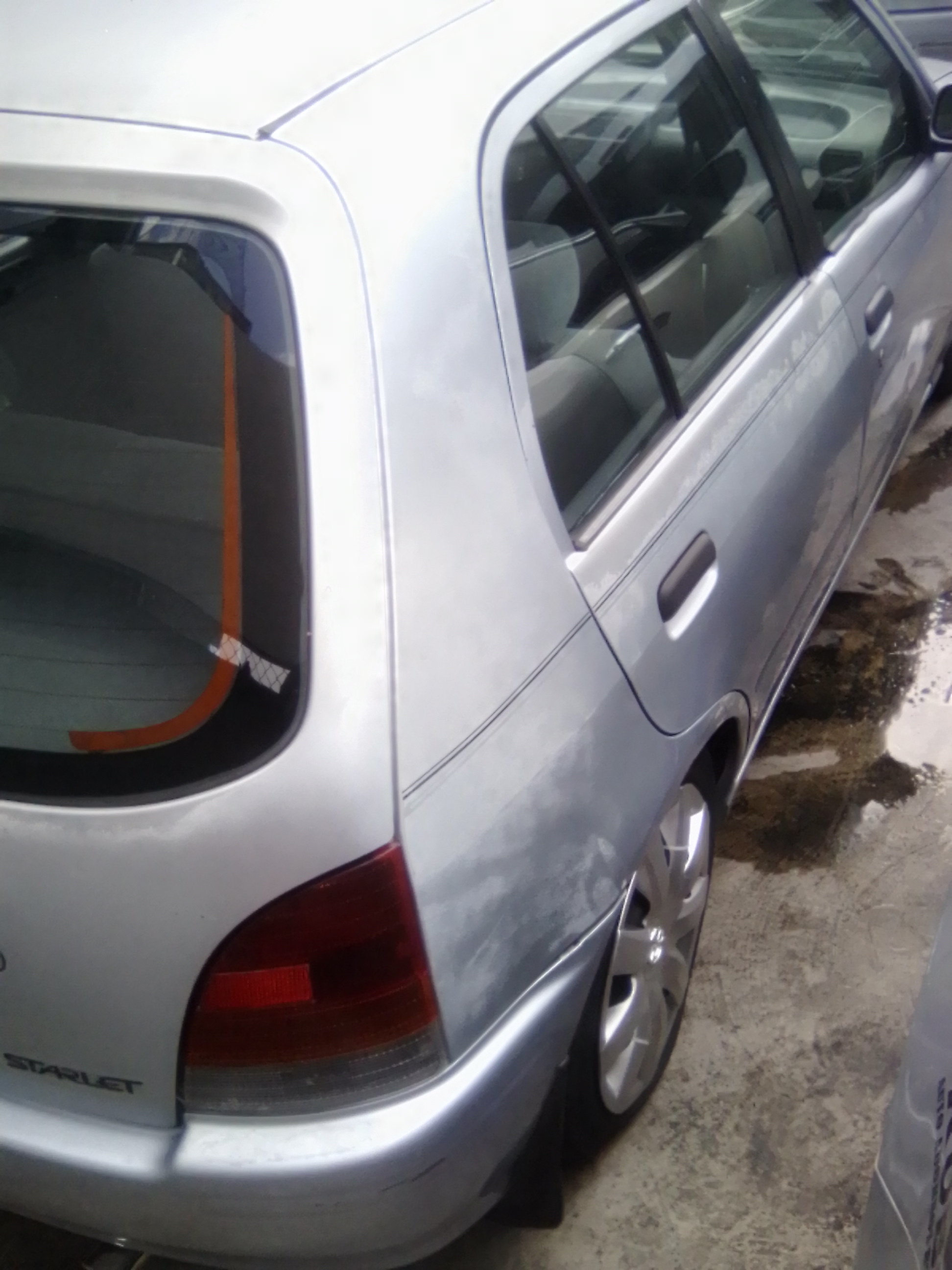 carros - Toyota Starlet