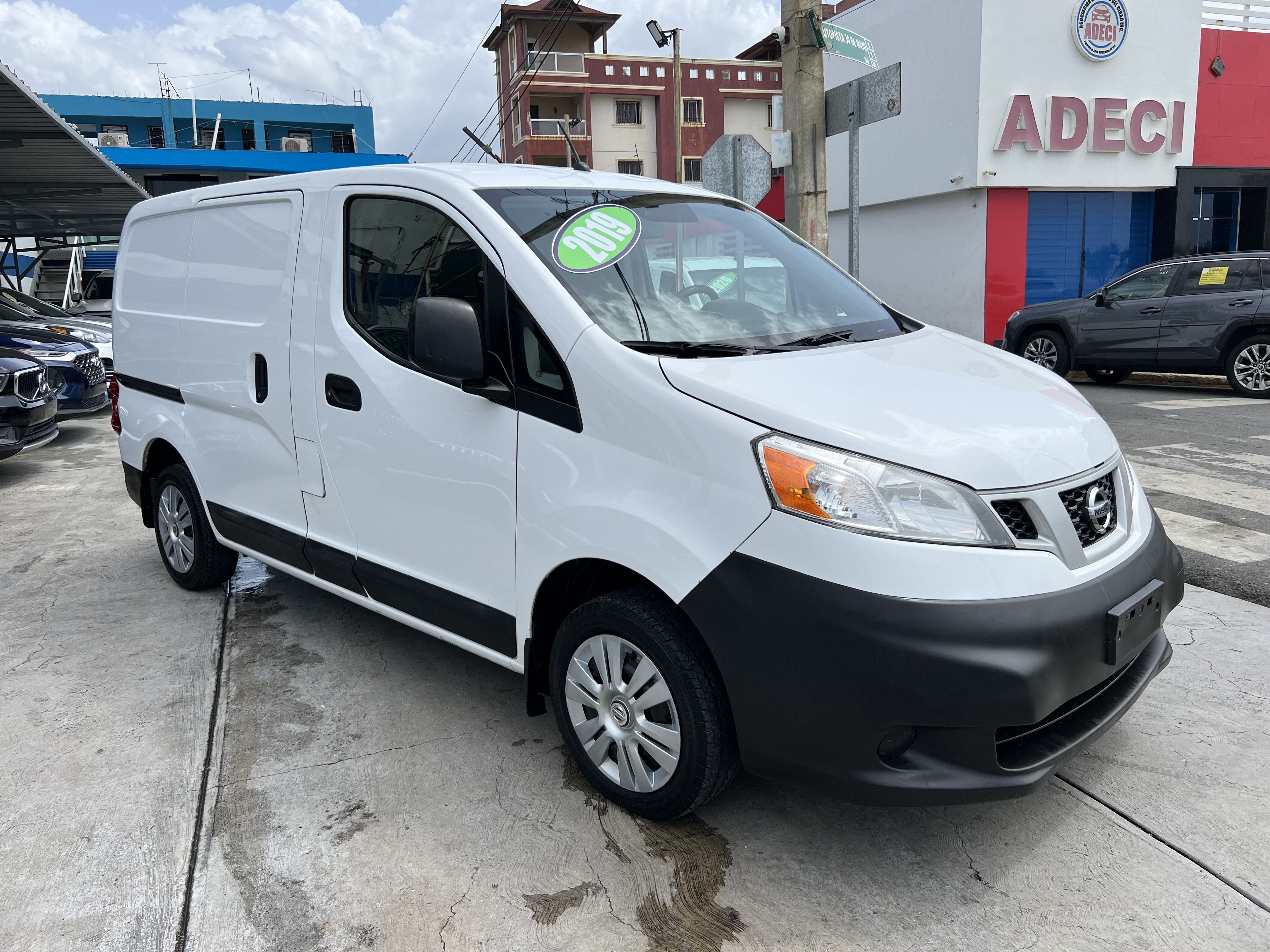 jeepetas y camionetas - Nissan NV200 2019 2