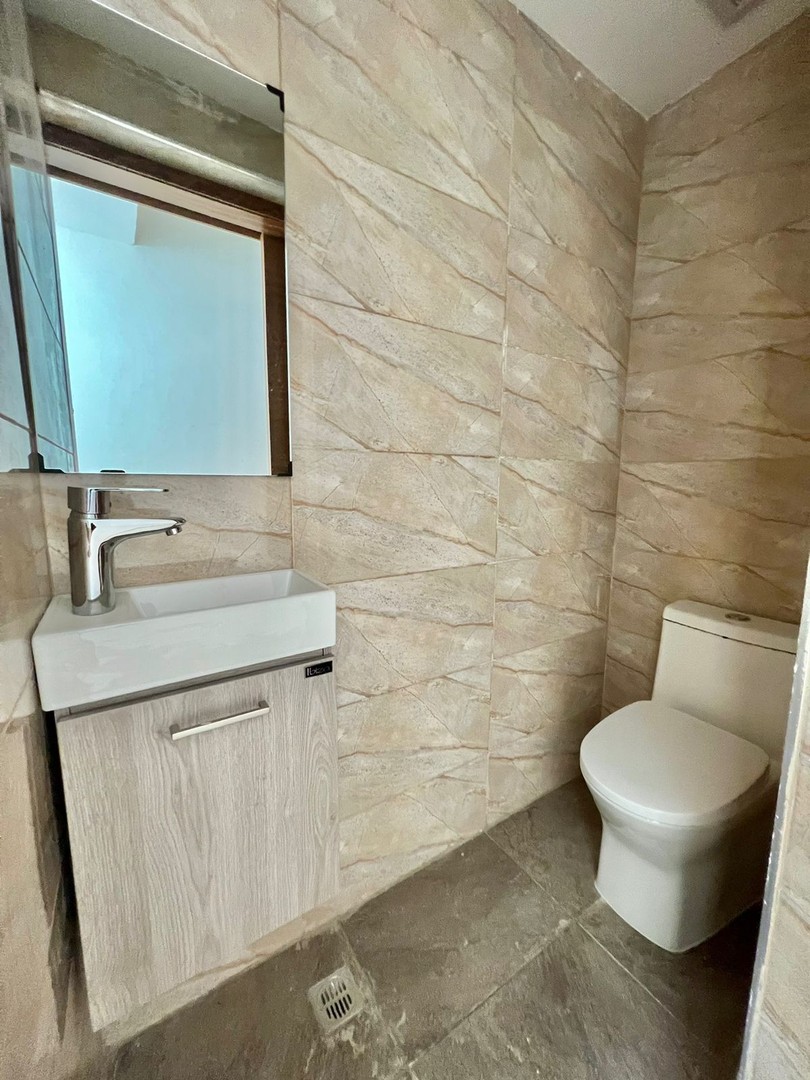 apartamentos - Se vende apartamento en Naco 5