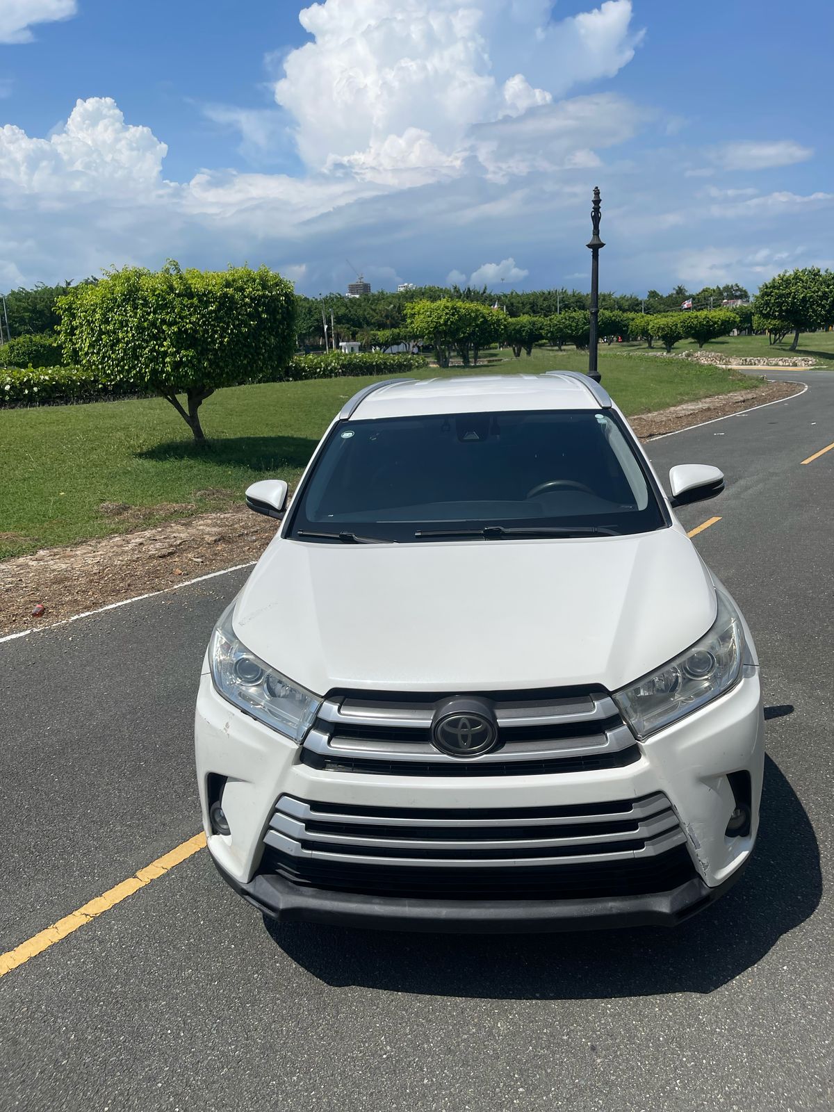 jeepetas y camionetas - OFERTA Toyota highlander 2018 3