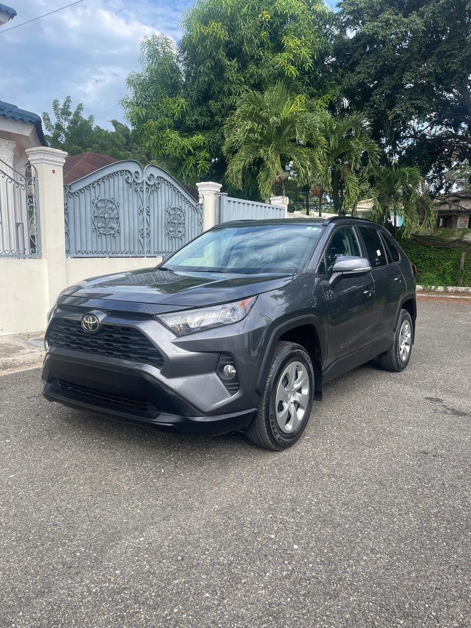 jeepetas y camionetas - Toyota rav4 2021