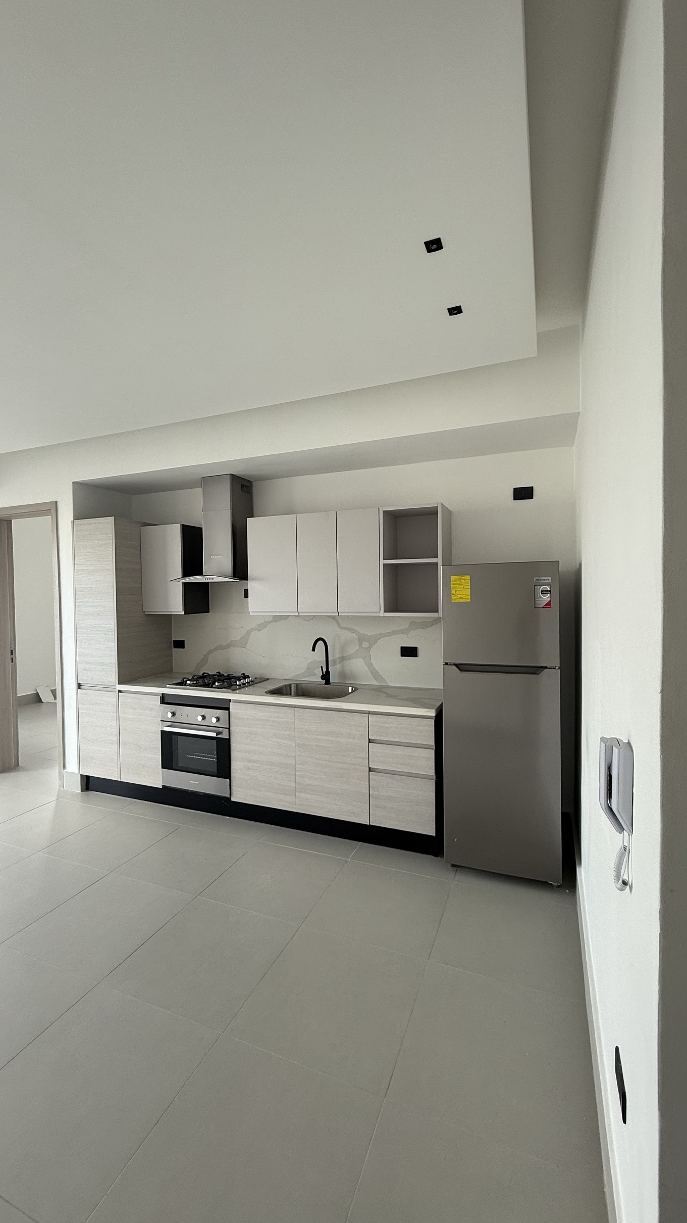 apartamentos - Apartamento Piso 8 Evaristo Morales vacio  4