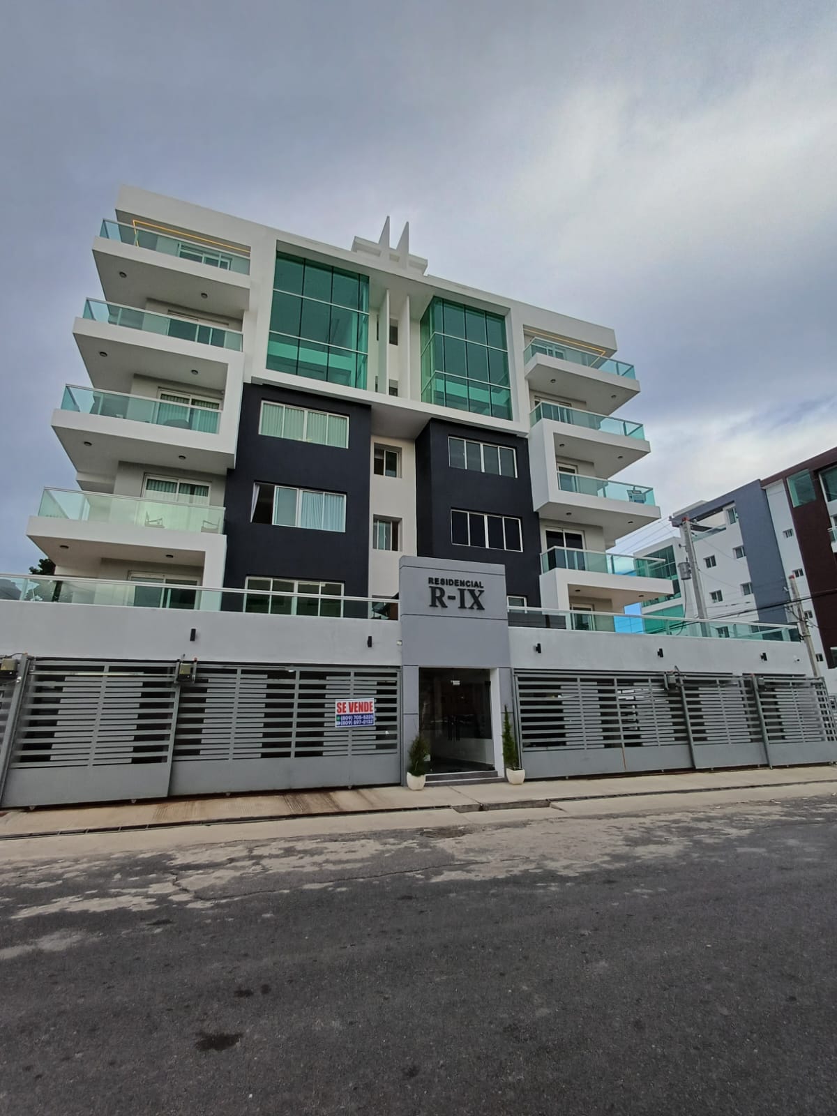apartamentos - Hermoso Penthouse en  Santo Domingo 0