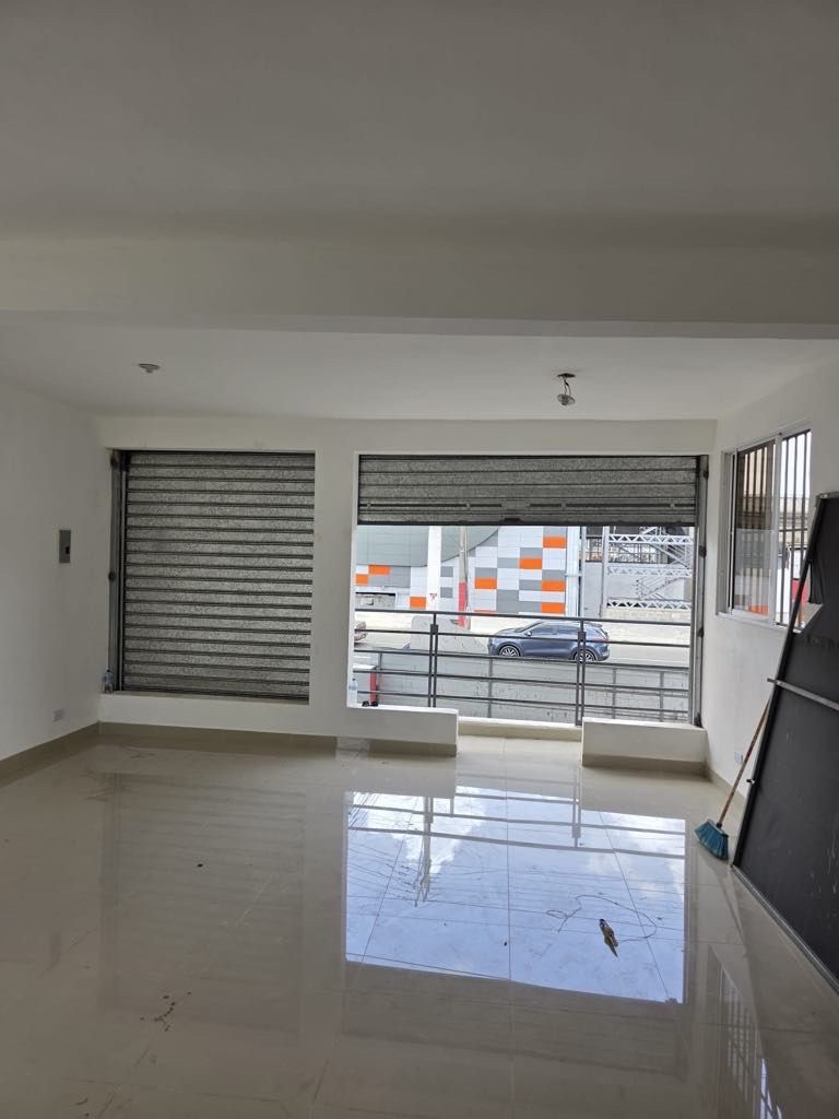 oficinas y locales comerciales - se alquila local comercial en la autopista Duarte KM14 2