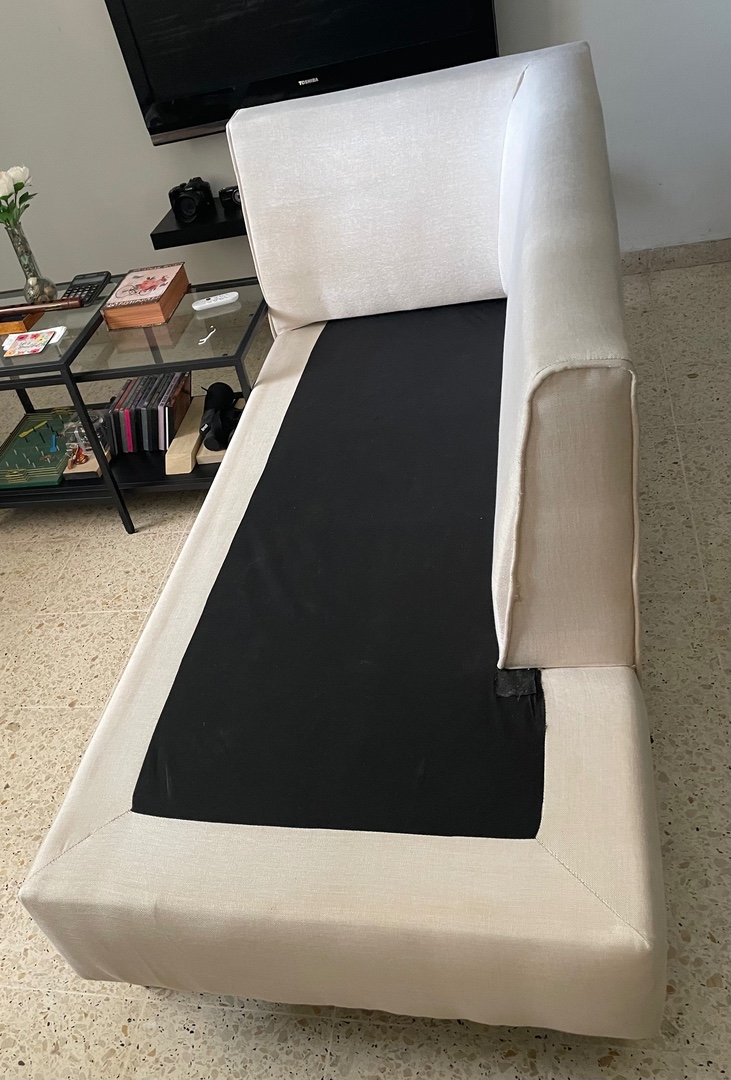 muebles y colchones - Juego de muebles de dos y tres plazas.  9