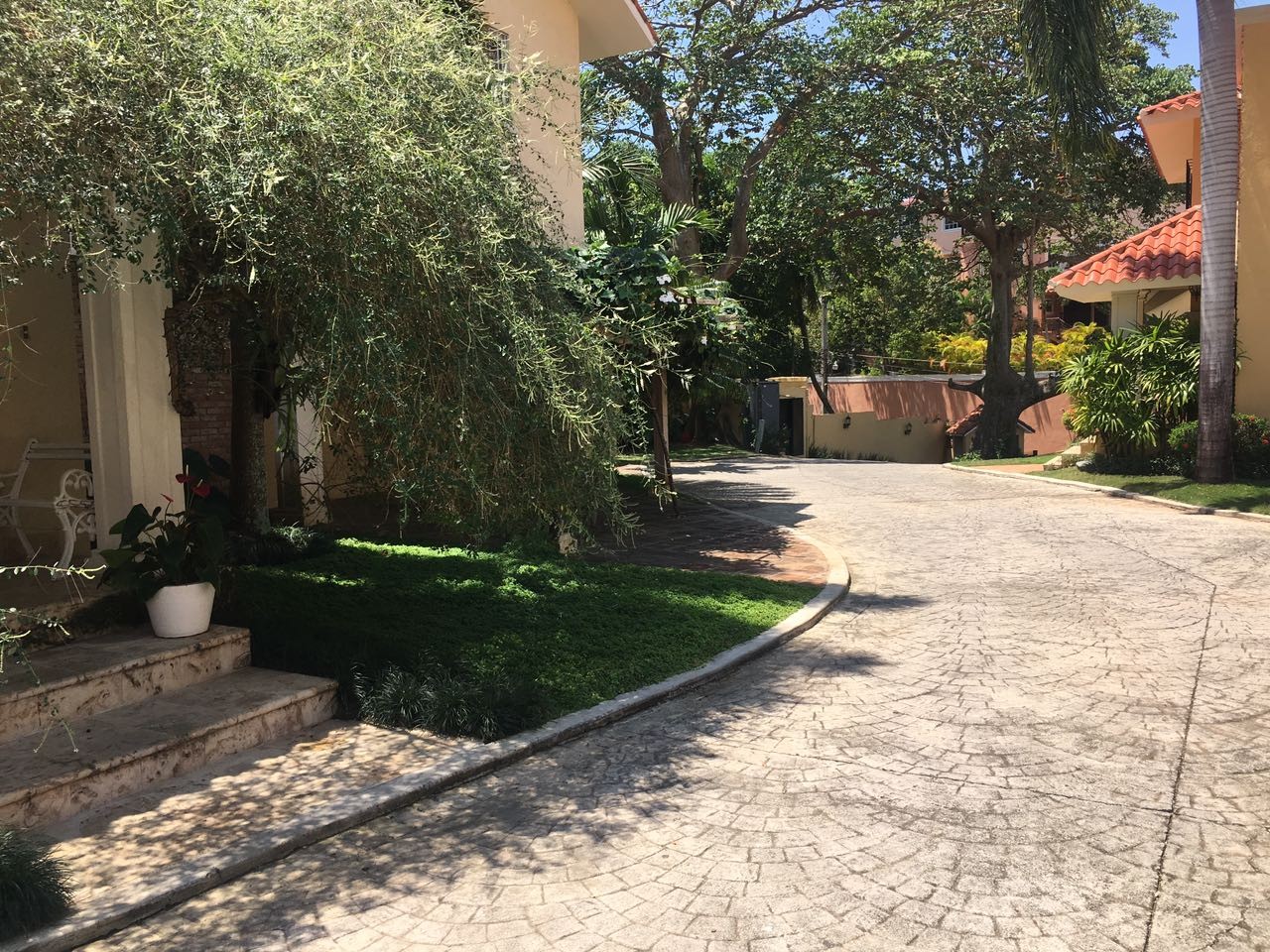 casas - Se vende hermosa casa en Arroyo Hondo II 5