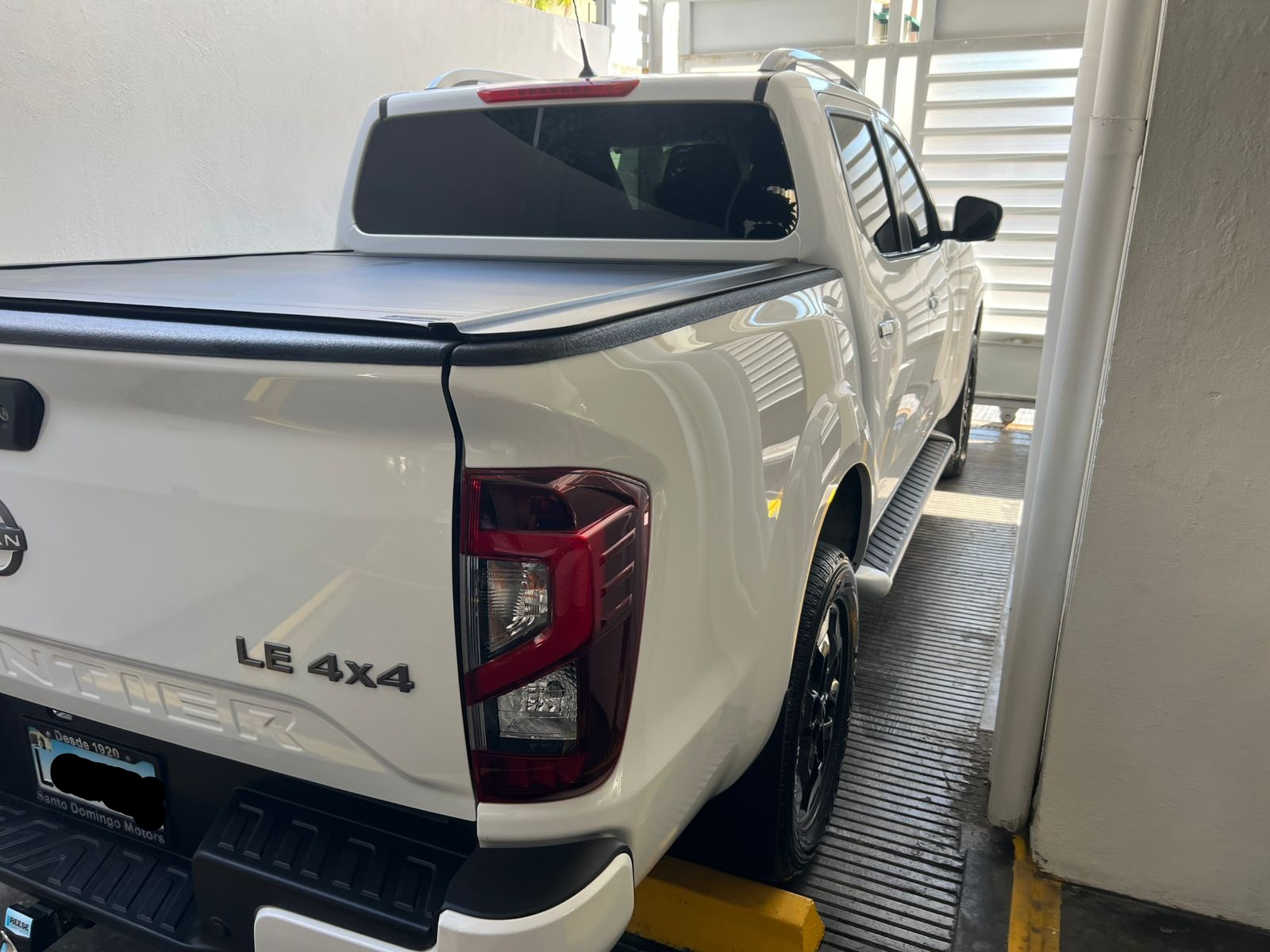 jeepetas y camionetas - NISSAN FRONTIER LE 2024 3