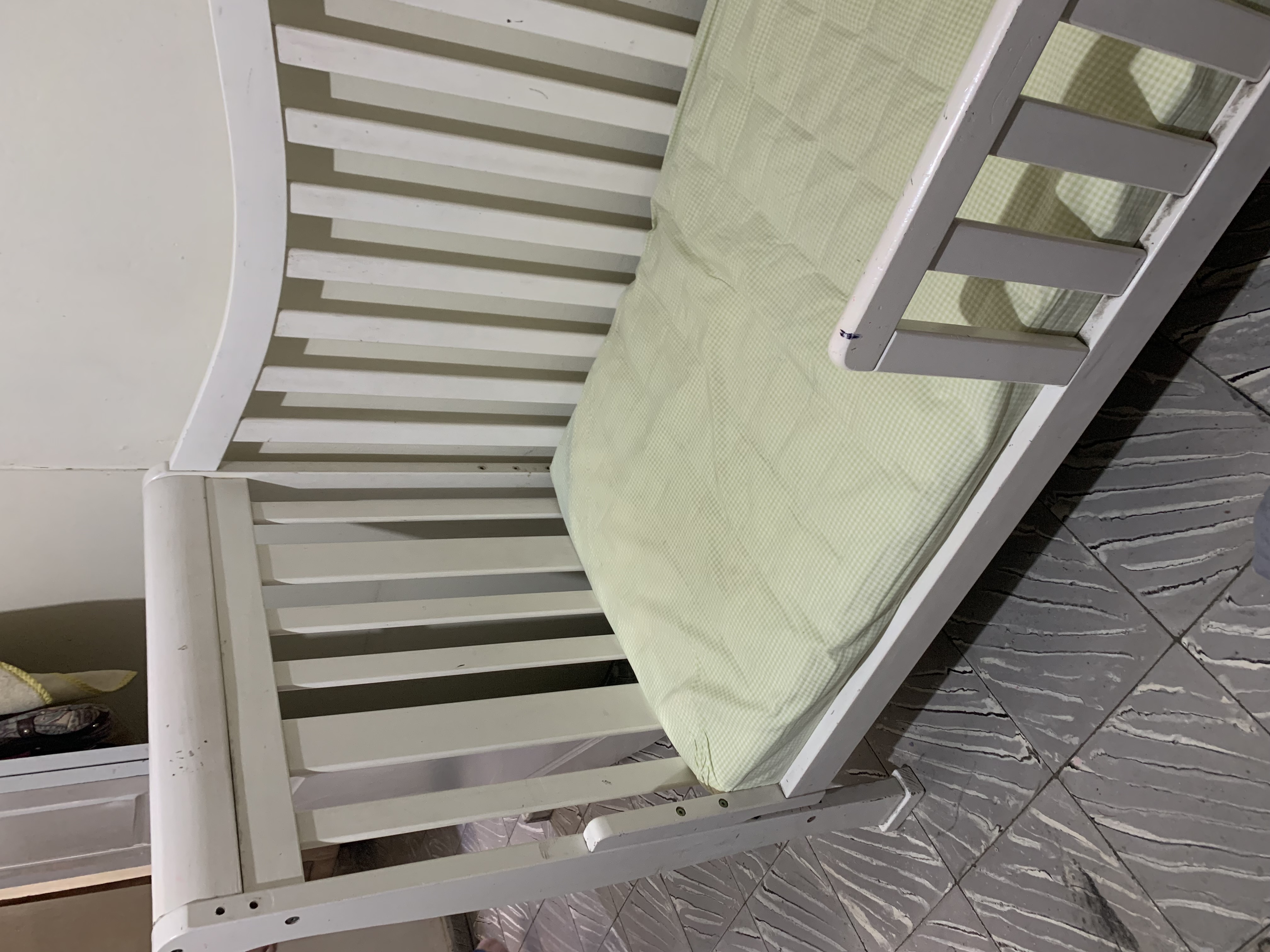 muebles - Cama cuna en muy buenas condiciones  1