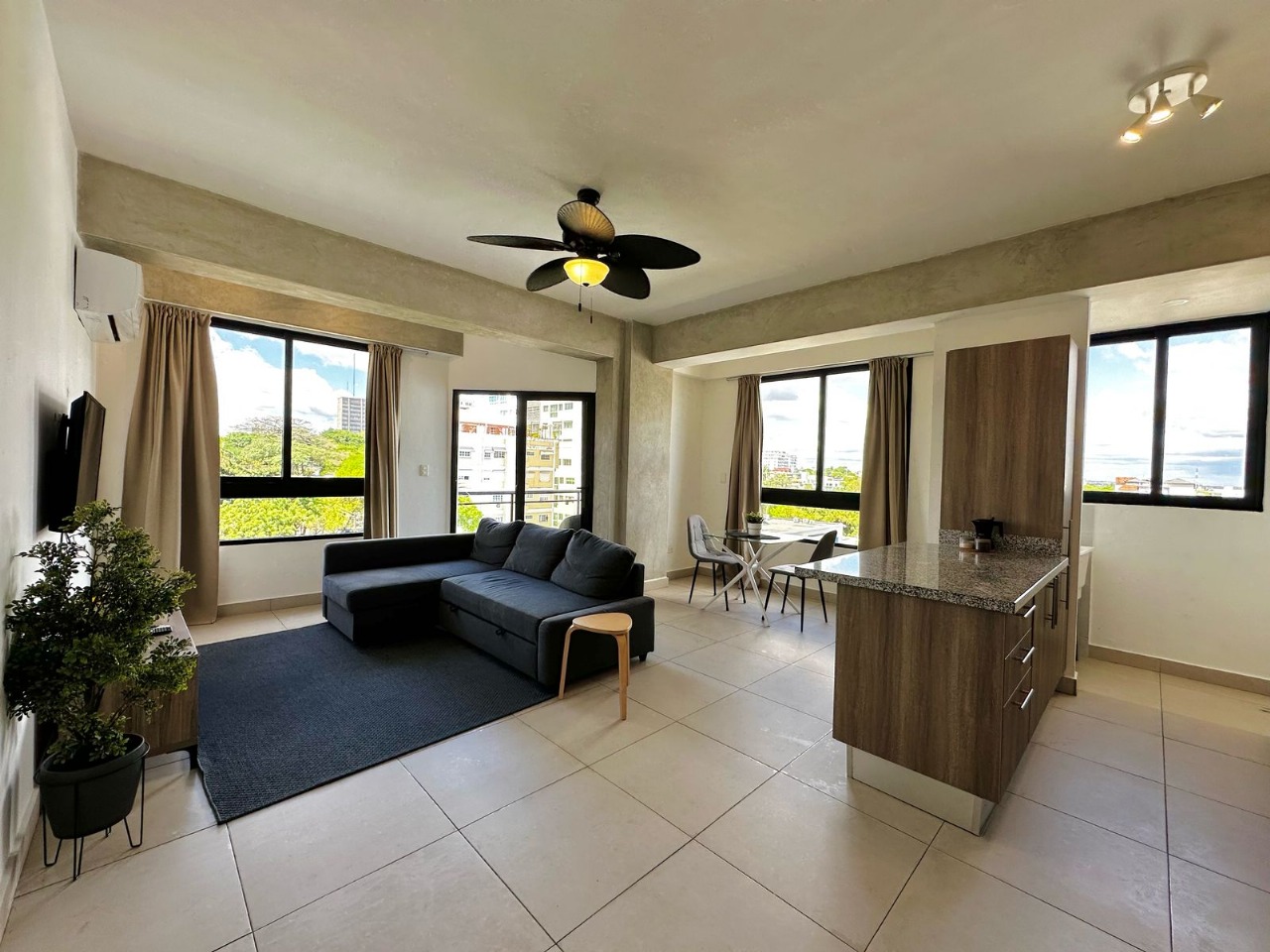 apartamentos - En Gazcue y amueblado. Hermoso apartamento  1