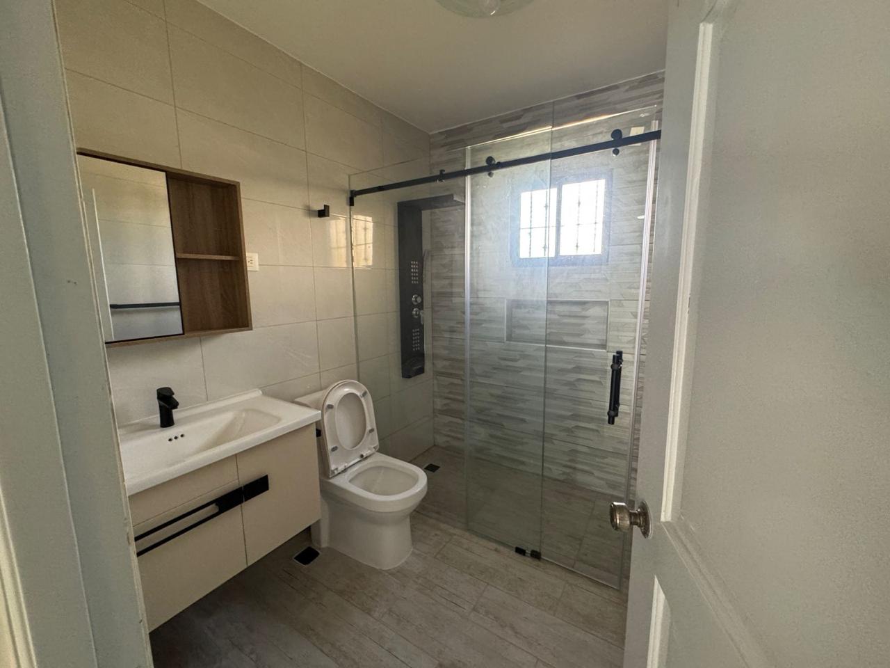 apartamentos - CASA EN VENTA EN JARDINES DEL NORTE, SANTIAGO. 8