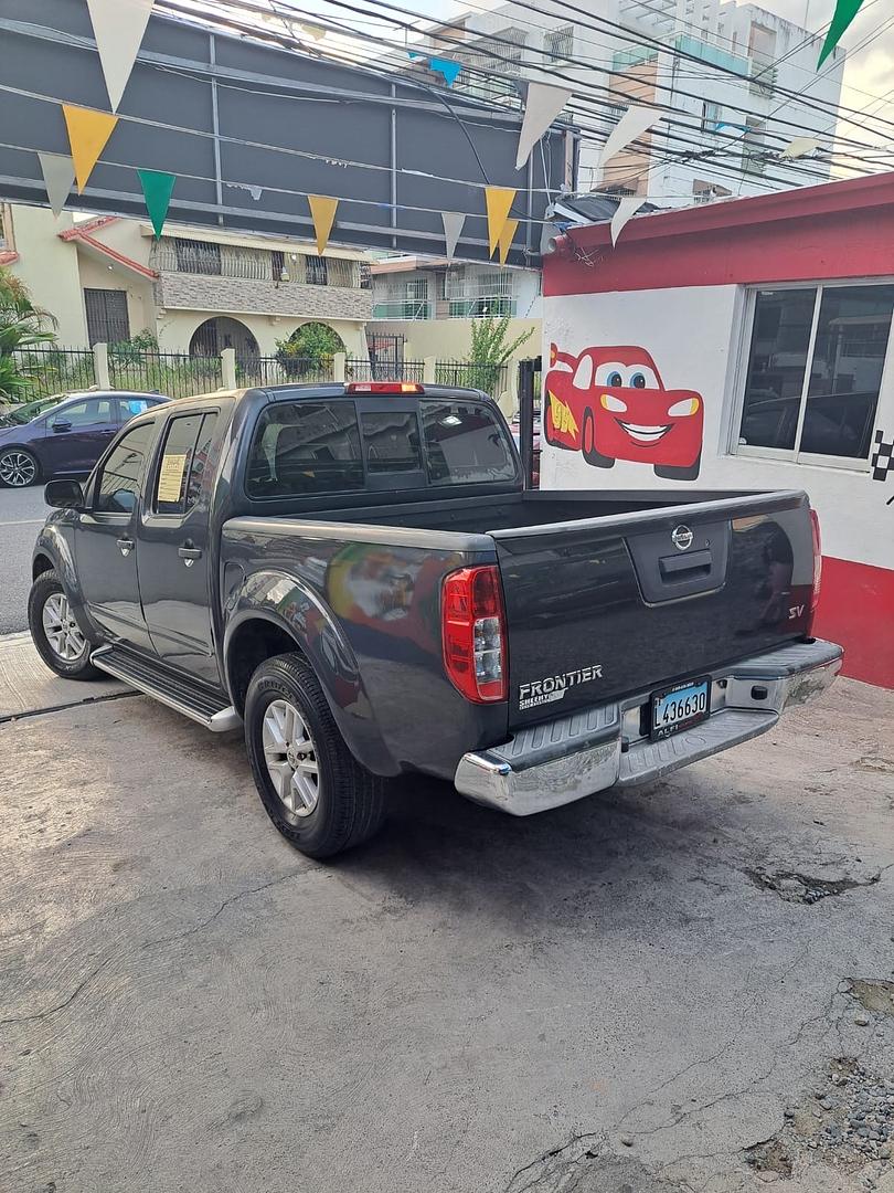 jeepetas y camionetas - Nissan Frontier 2015 8