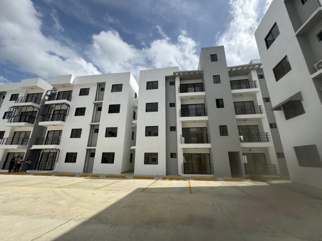 apartamentos - 2735- APTOS. EN BOCA CHICA, STO. DGO. 