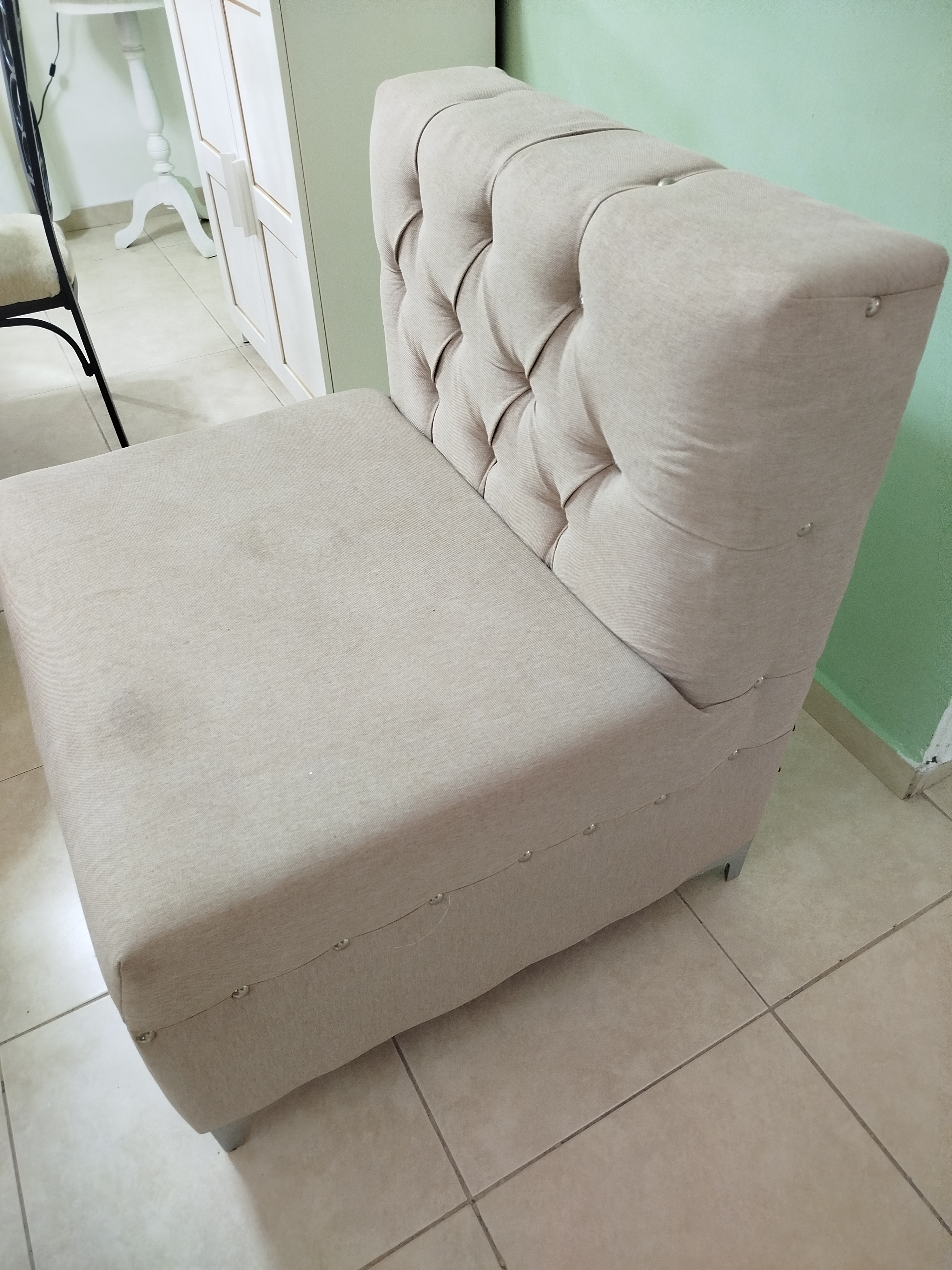 muebles y colchones - Vendo sofa y otoman  5