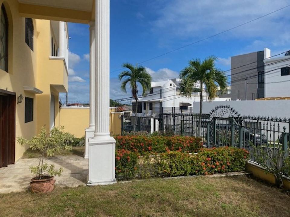 casas - Casa en Venta en LAS COLINAS DEL SEMINARIO I 0