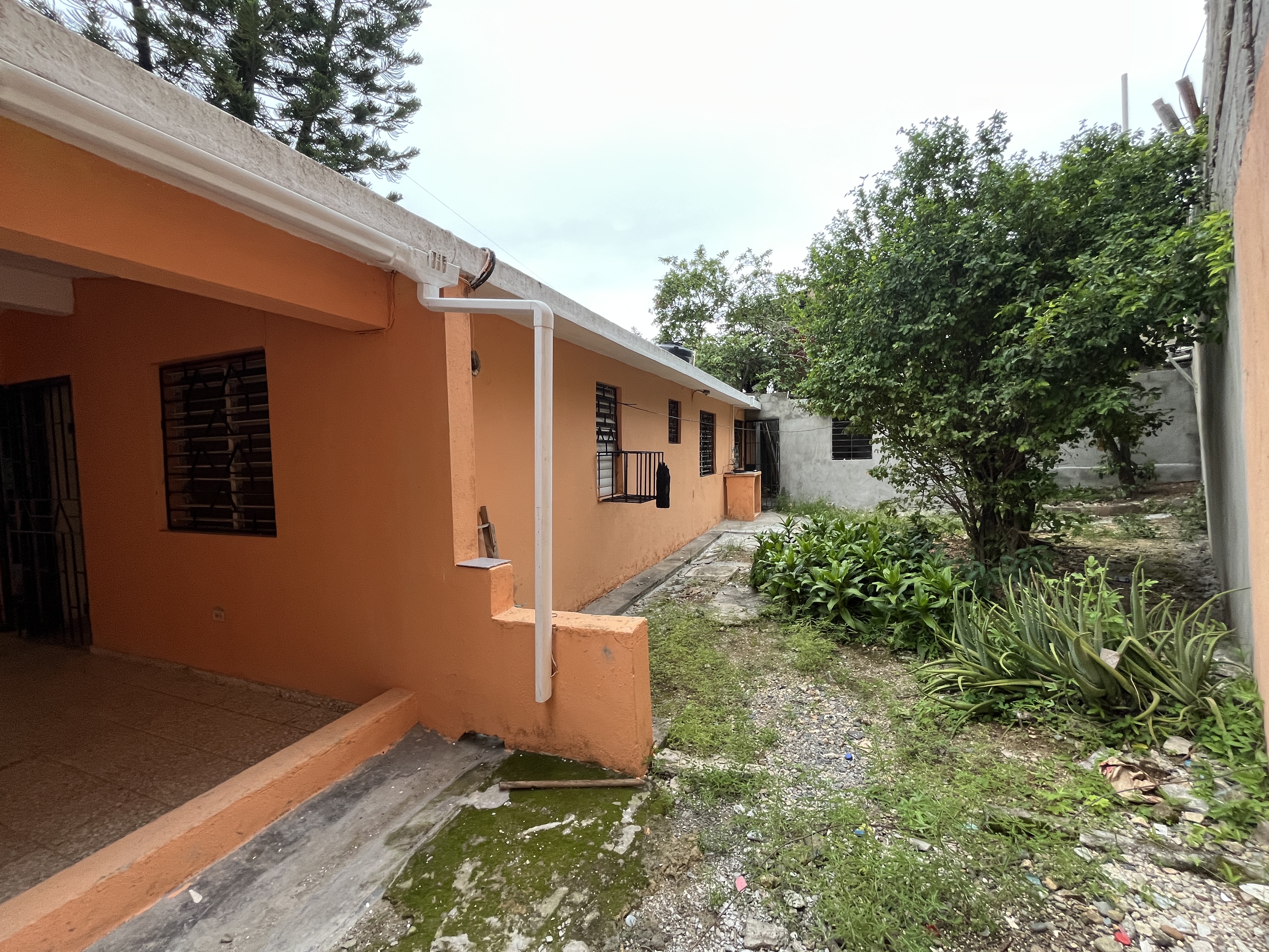 casas - Casa con 2 patios 0