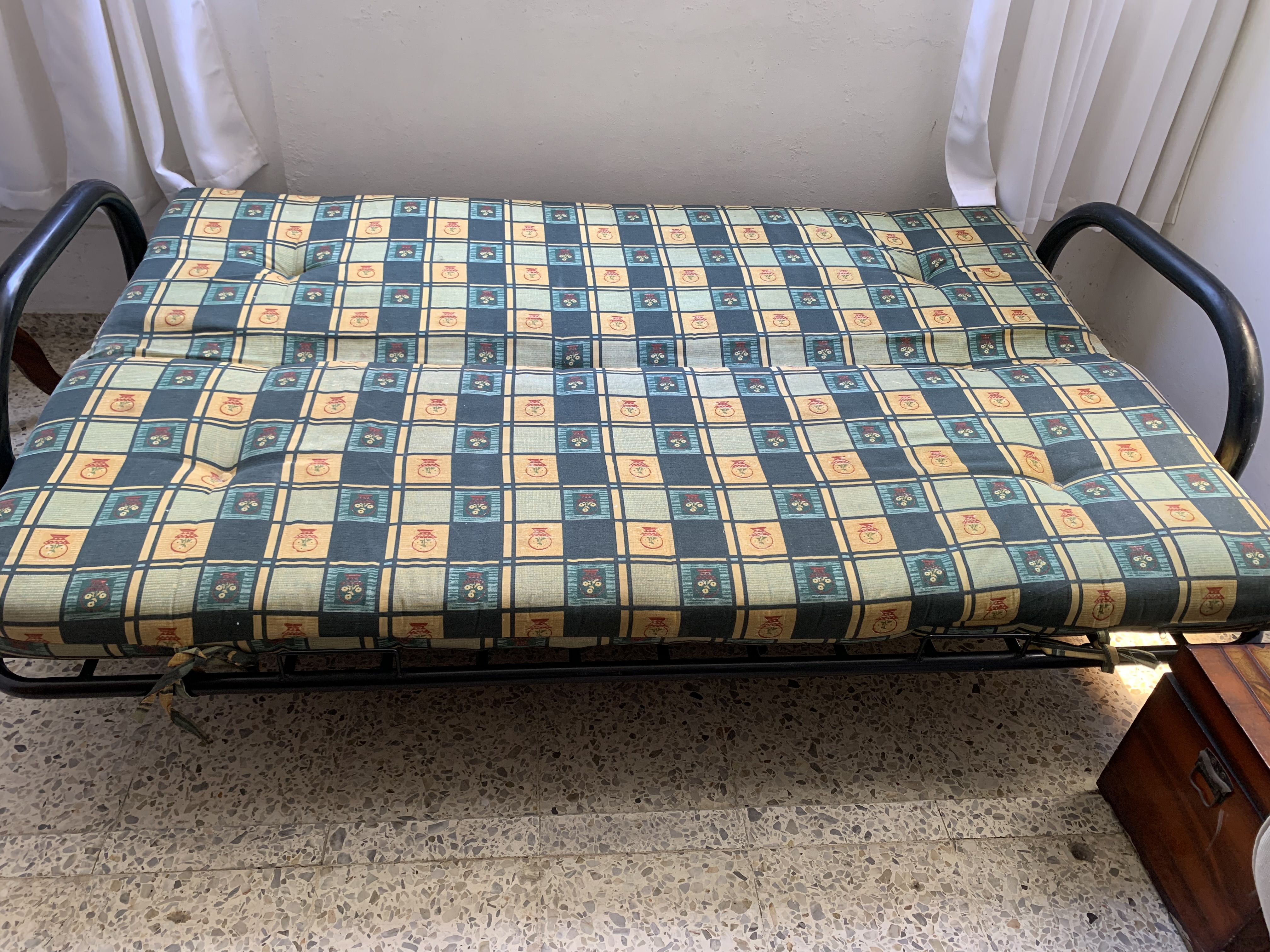 muebles y colchones - Vendo sofá cama muy comodo 1