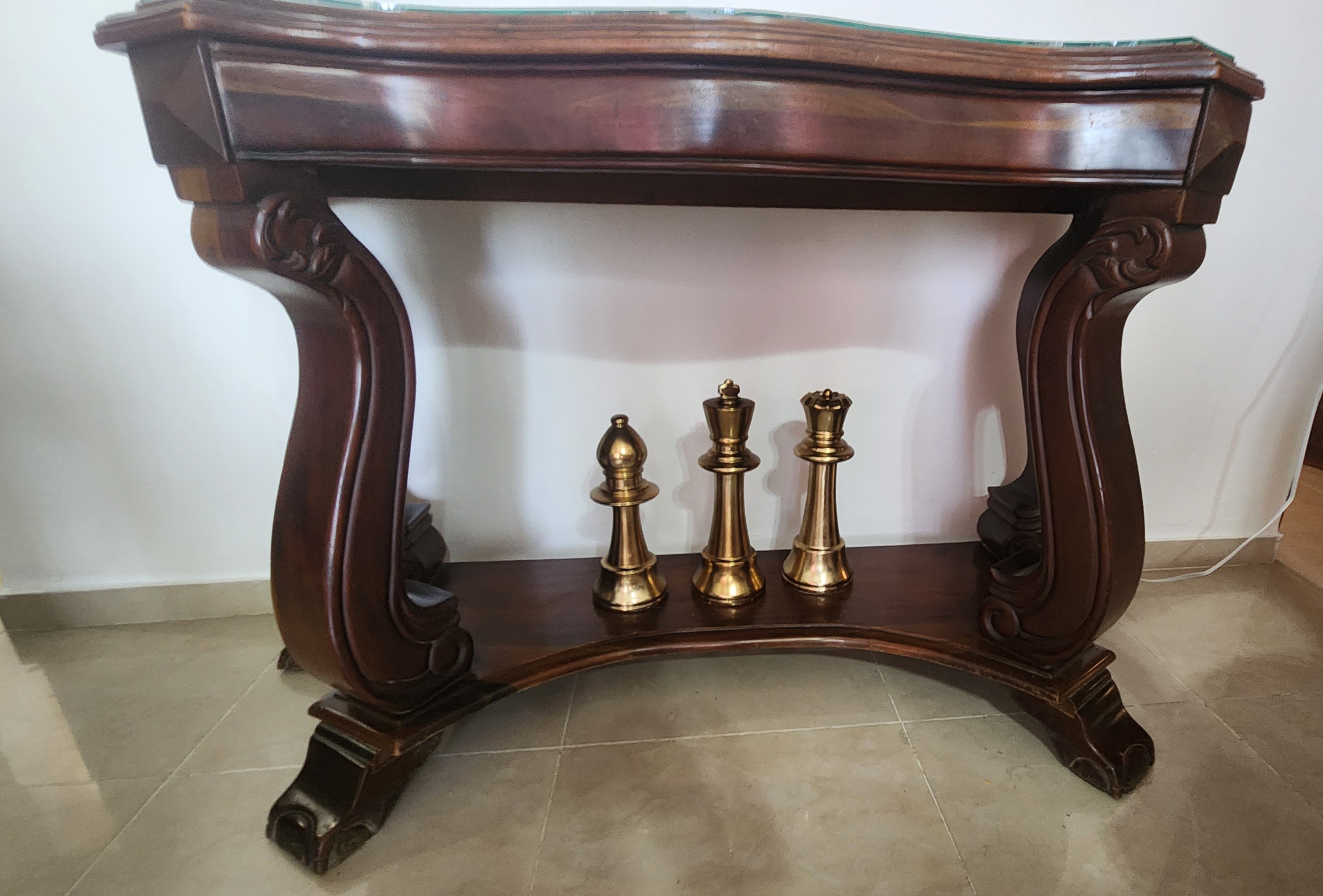 muebles y colchones - Repisa en buenas condiciones negociable  2