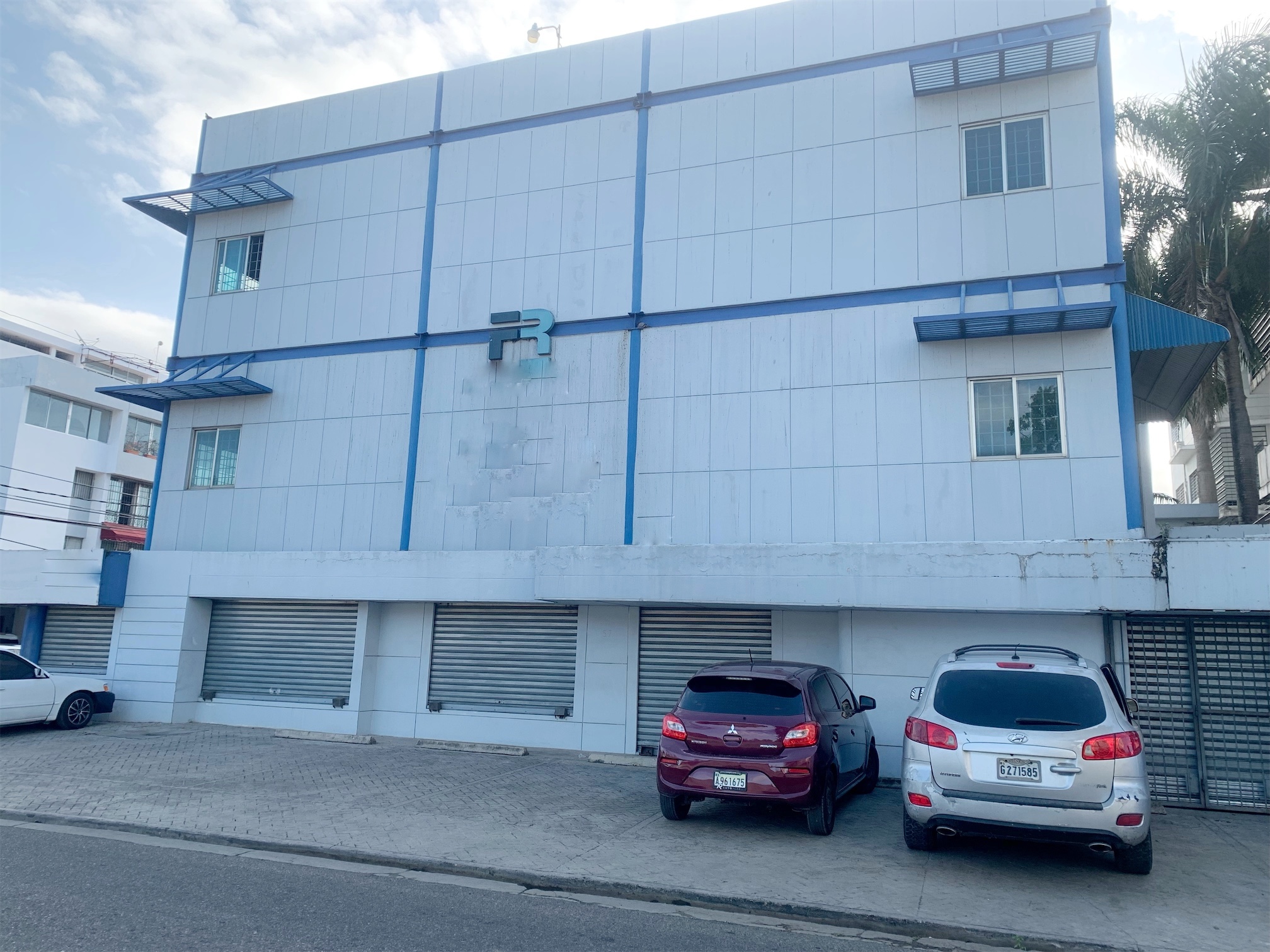 oficinas y locales comerciales - Local tres niveles 8