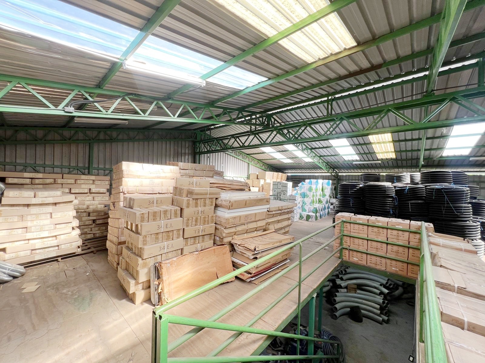 oficinas y locales comerciales - Nave en ensanche la fe 5