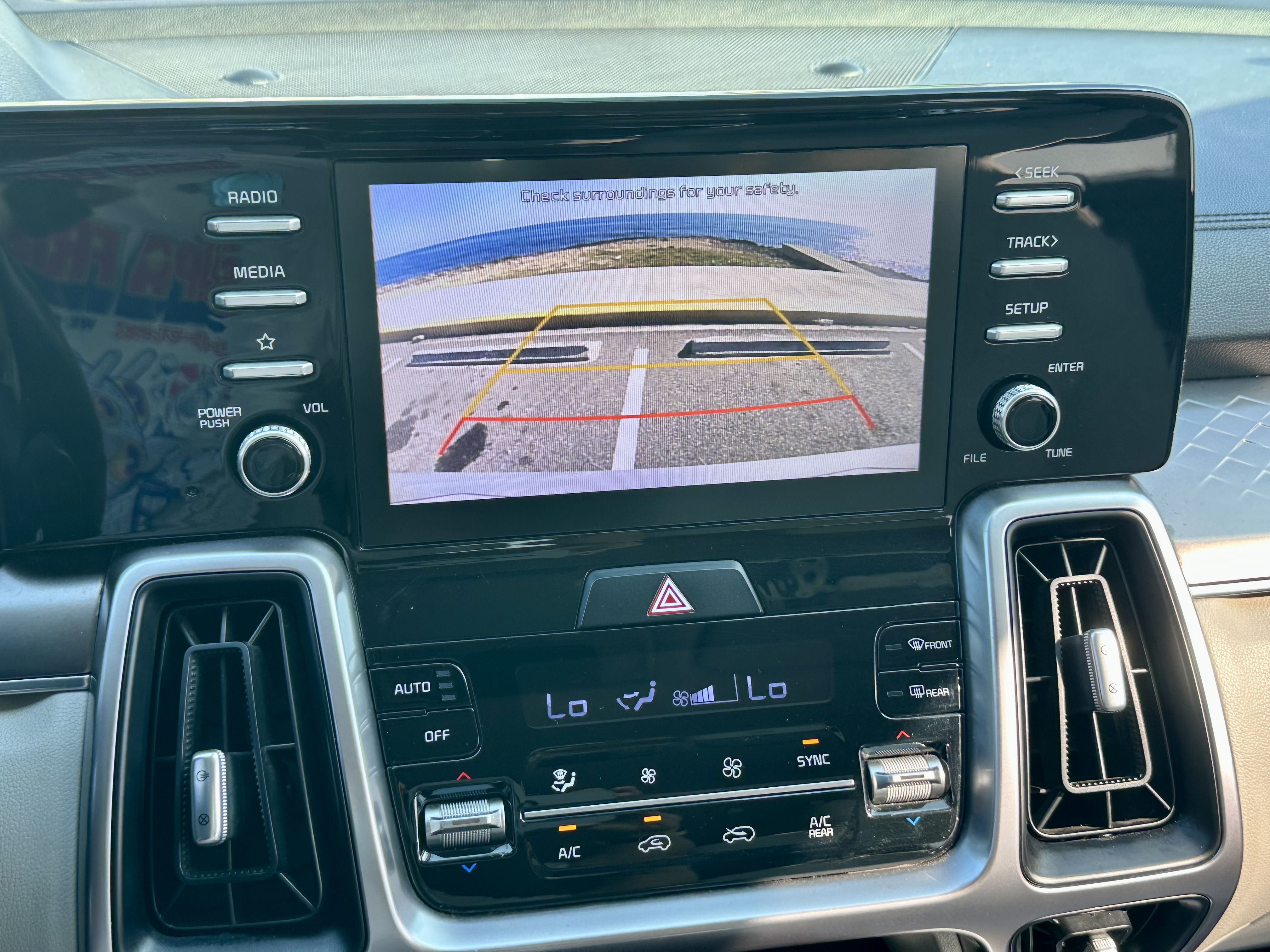 jeepetas y camionetas - Kia Sorento 2022 como nueva  6