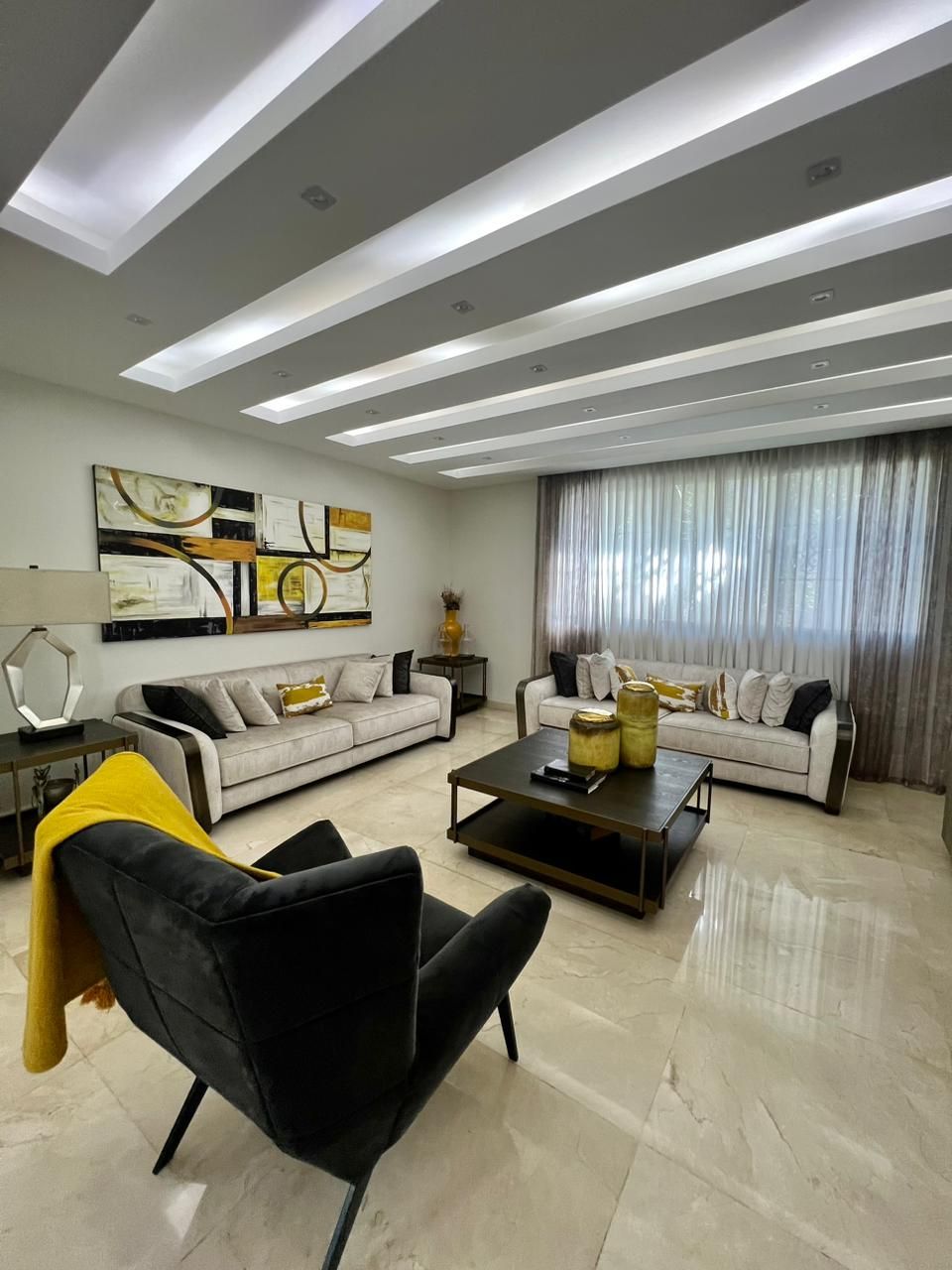 casas - Casa en venta en Los Cacicazgos de 6 habitaciones 2