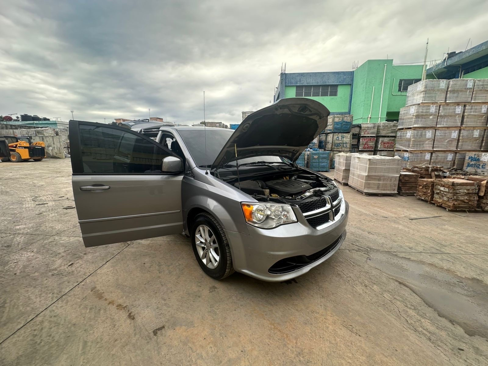 jeepetas y camionetas - Dodge caravab sxt 2