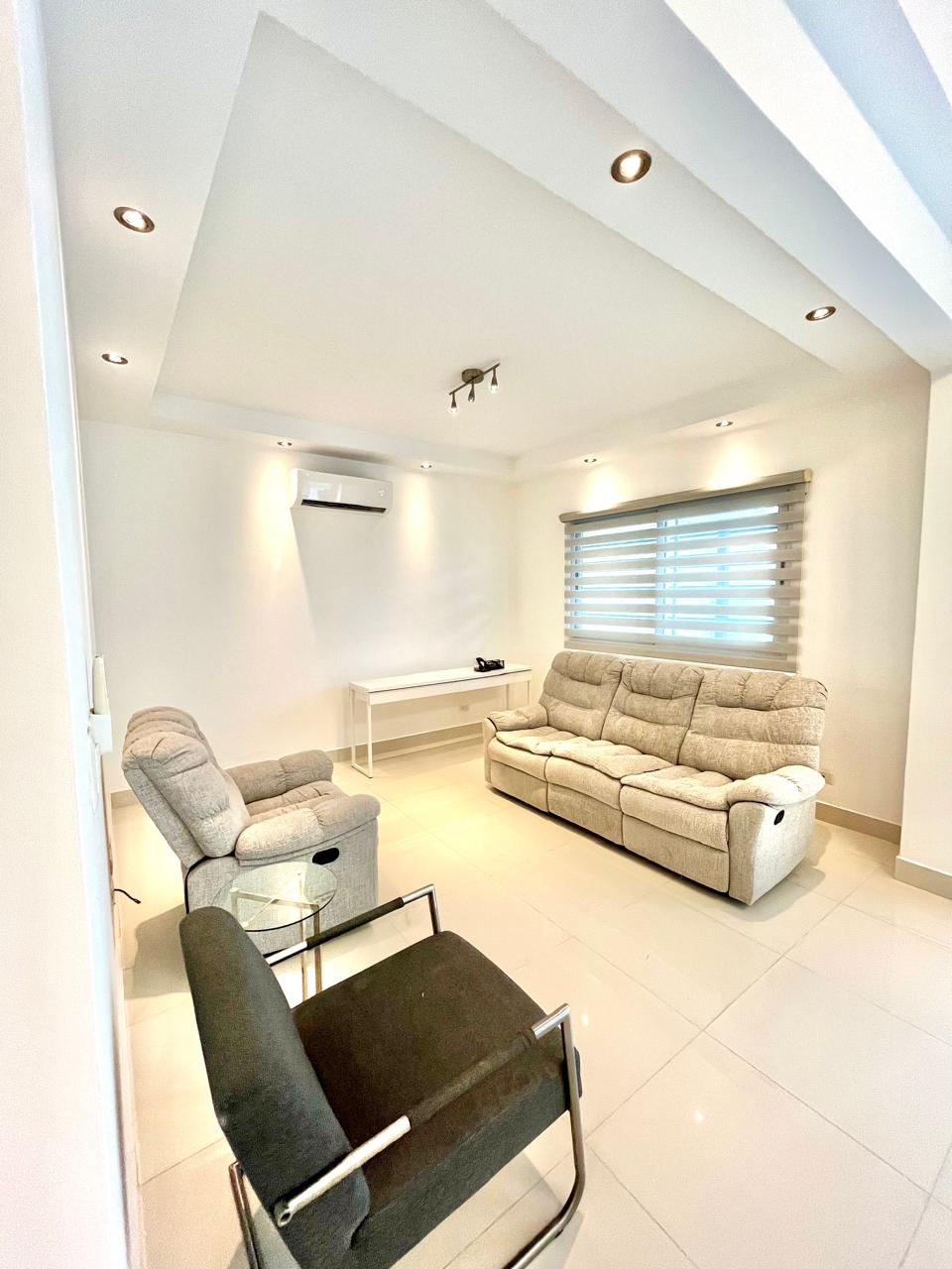 apartamentos - 📍La Esperilla. Precioso apto. En 2do piso  1