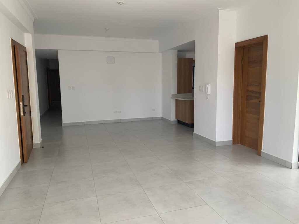 apartamentos - 2741_ APTOS. EN BELLA VISTA, STO. DGO.  3