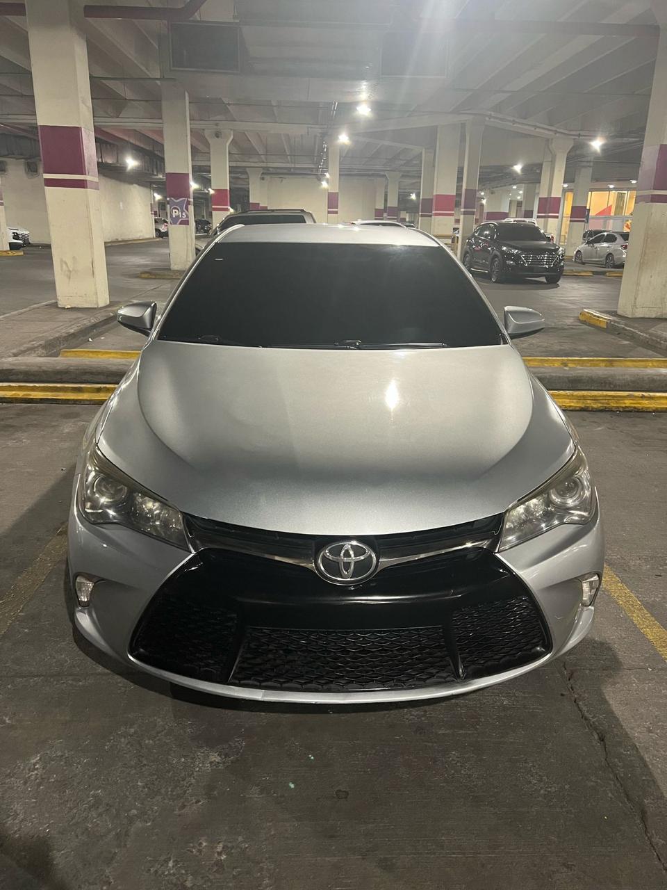 carros - Camry SE 2015 RD$ 650 negociable 0