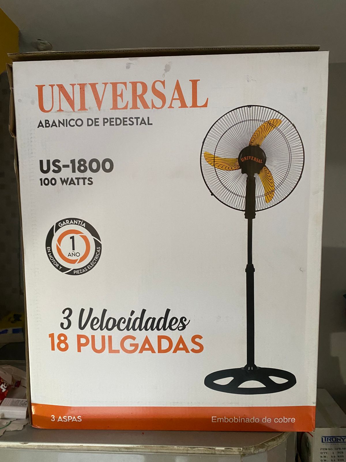 aires acondicionados y abanicos - abanicos universal de pared y de pedestal de 16 y 18 pulgadas 1