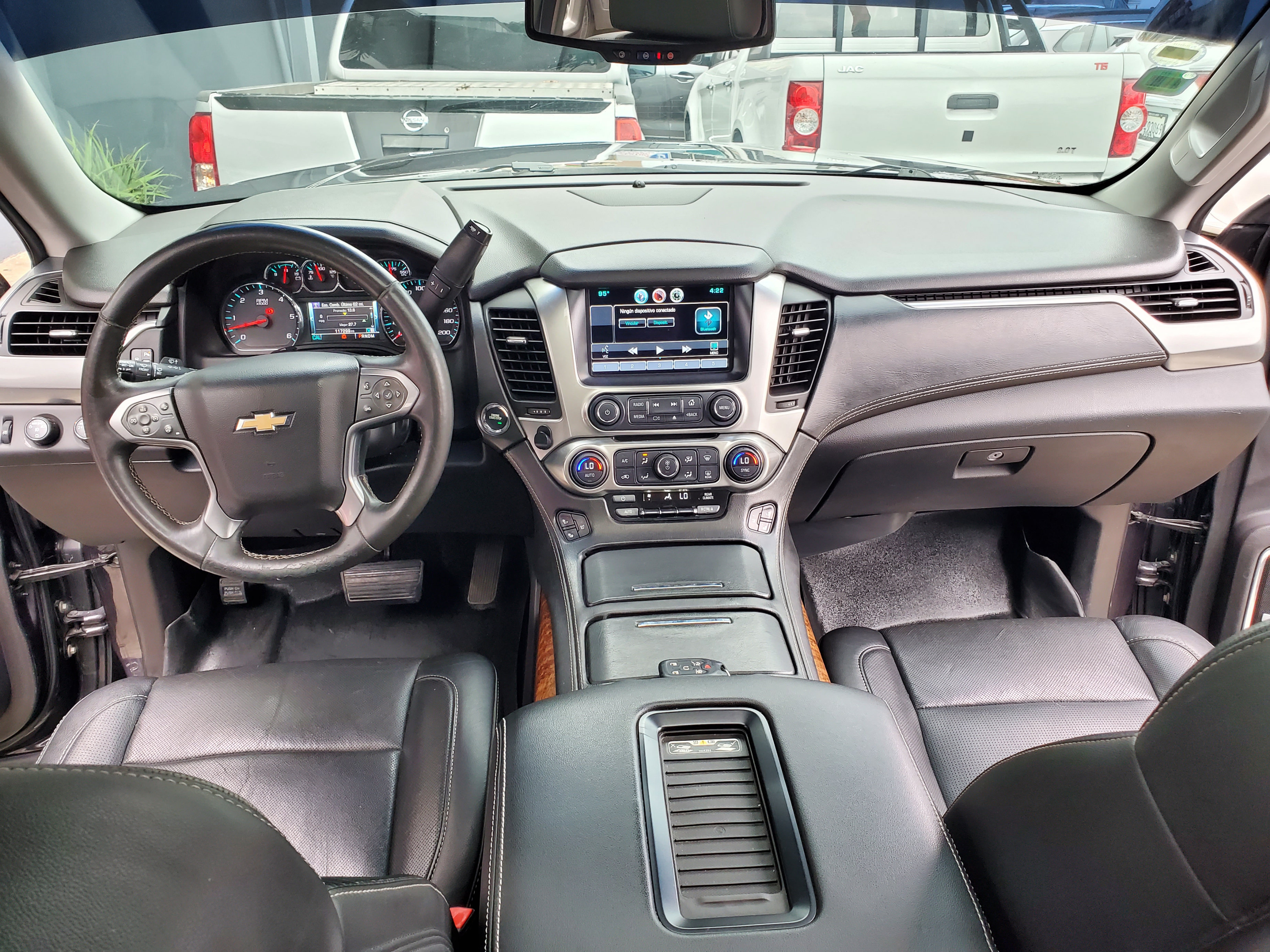 jeepetas y camionetas - Chevrolet Tahoe LTZ 4x4 2015  5
