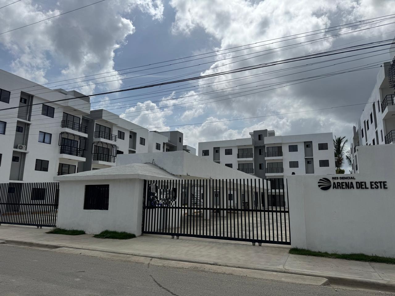 apartamentos - 2735- APTOS. EN BOCA CHICA, STO. DGO.  1