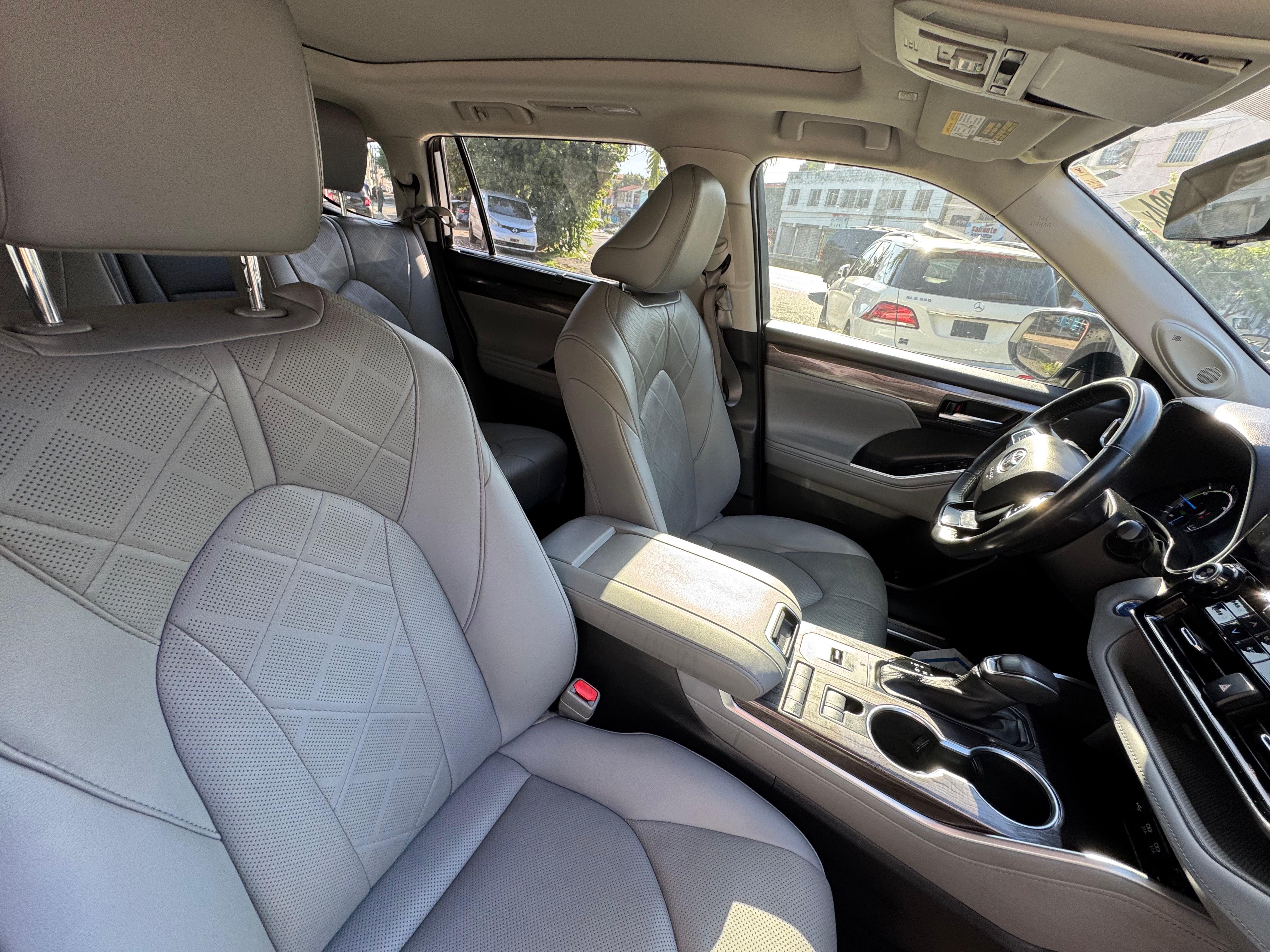 jeepetas y camionetas - TOYOTA HIGHLANDER 2021 4