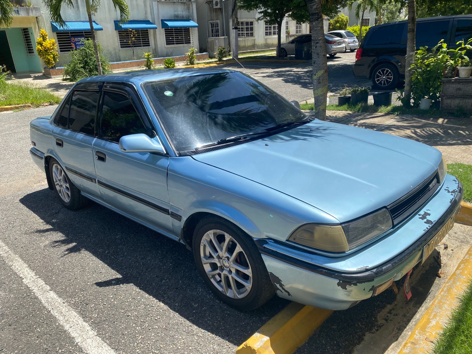 carros - Toyota corolla clasicc 4