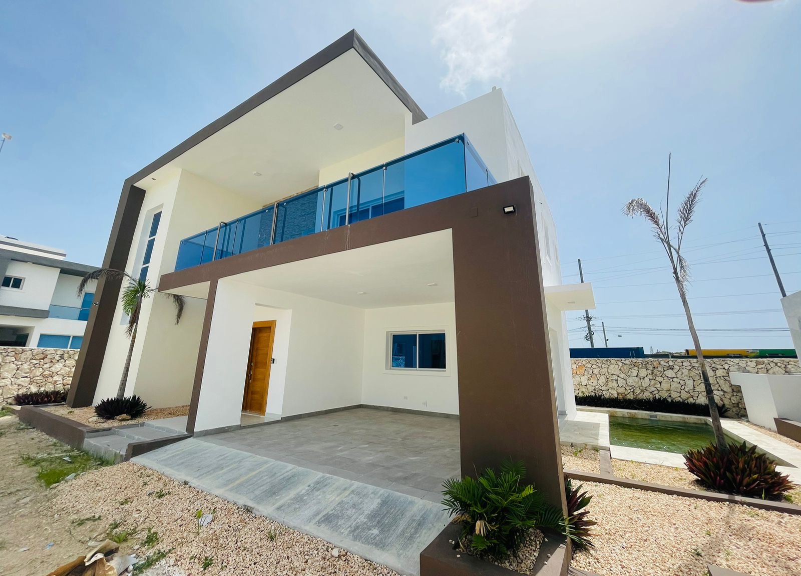 casas vacacionales y villas - Vendo casa 2 niveles en Bavaro-Punta Cana 0
