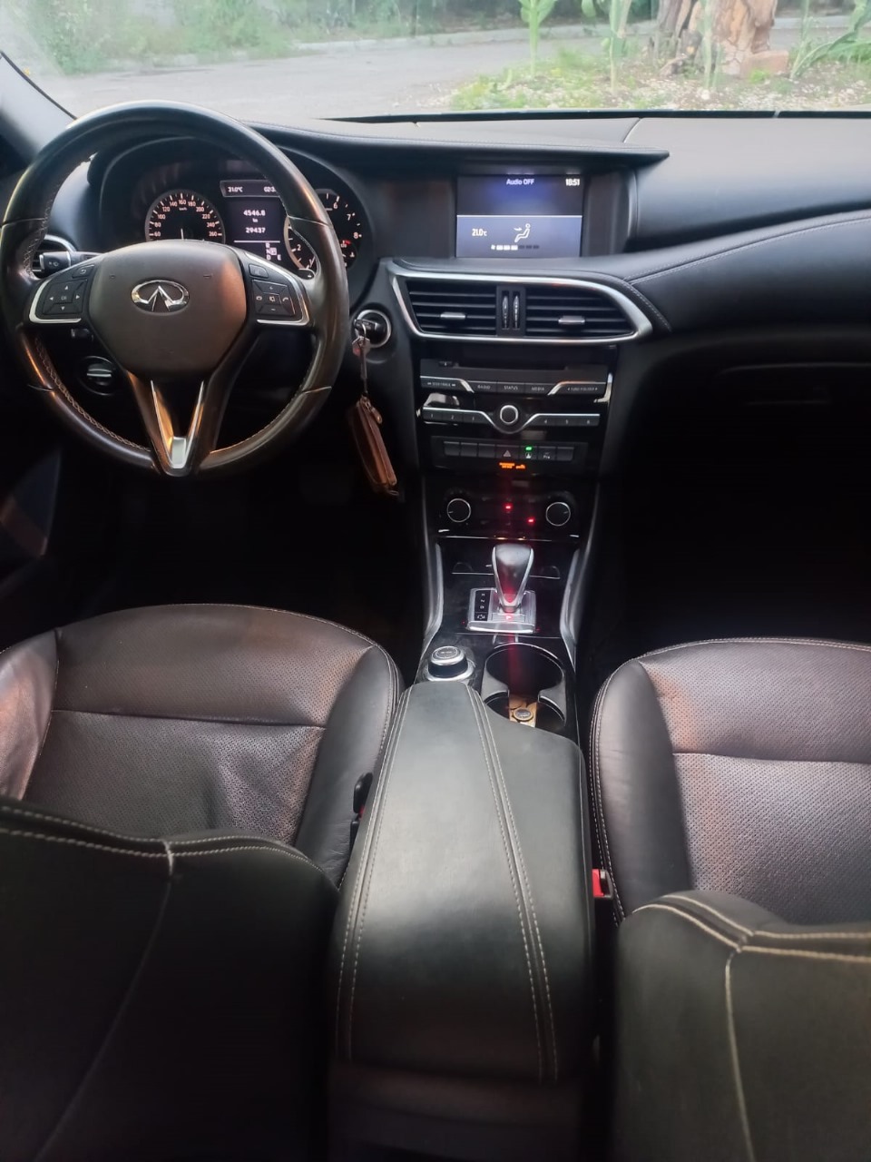 jeepetas y camionetas - Infiniti QX-30    2018 6