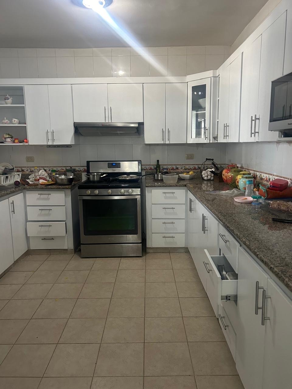 apartamentos - Apartamento en venta, Bella Vista Sur, Excelente Ubicación 0