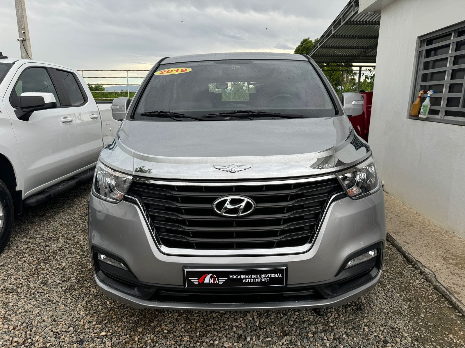 otros vehiculos - HYUNDAI GRAND STAREX H-1 2019 PRIVADA 1