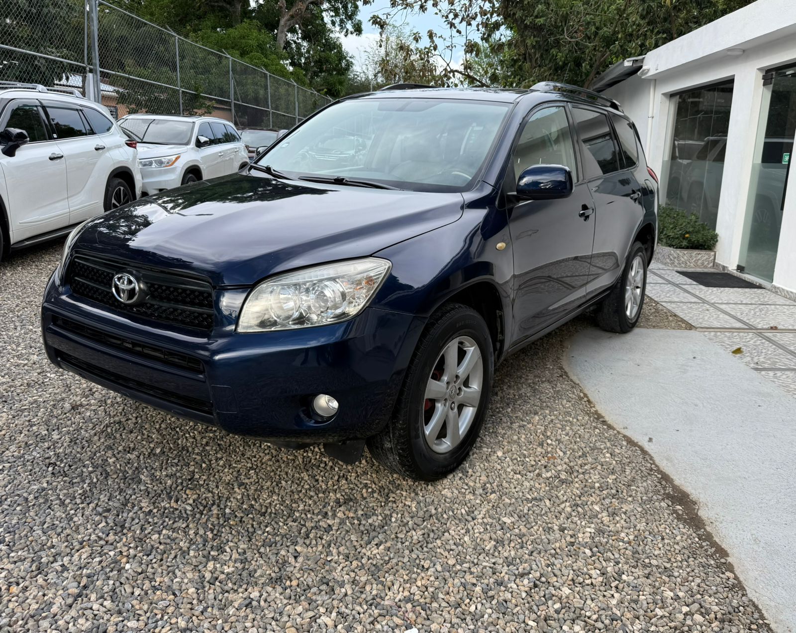 jeepetas y camionetas - Toyota rav4 2007 0