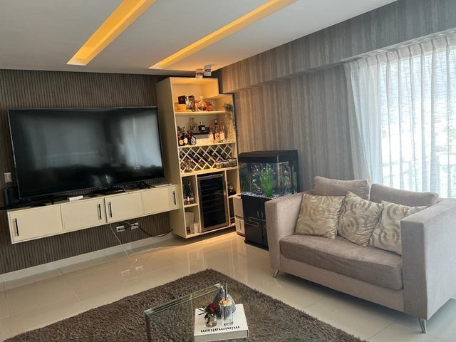 penthouses - Penthouse en venta Urbanización Real #24-48 tres dormitorios, tres puestos. Gym. 1