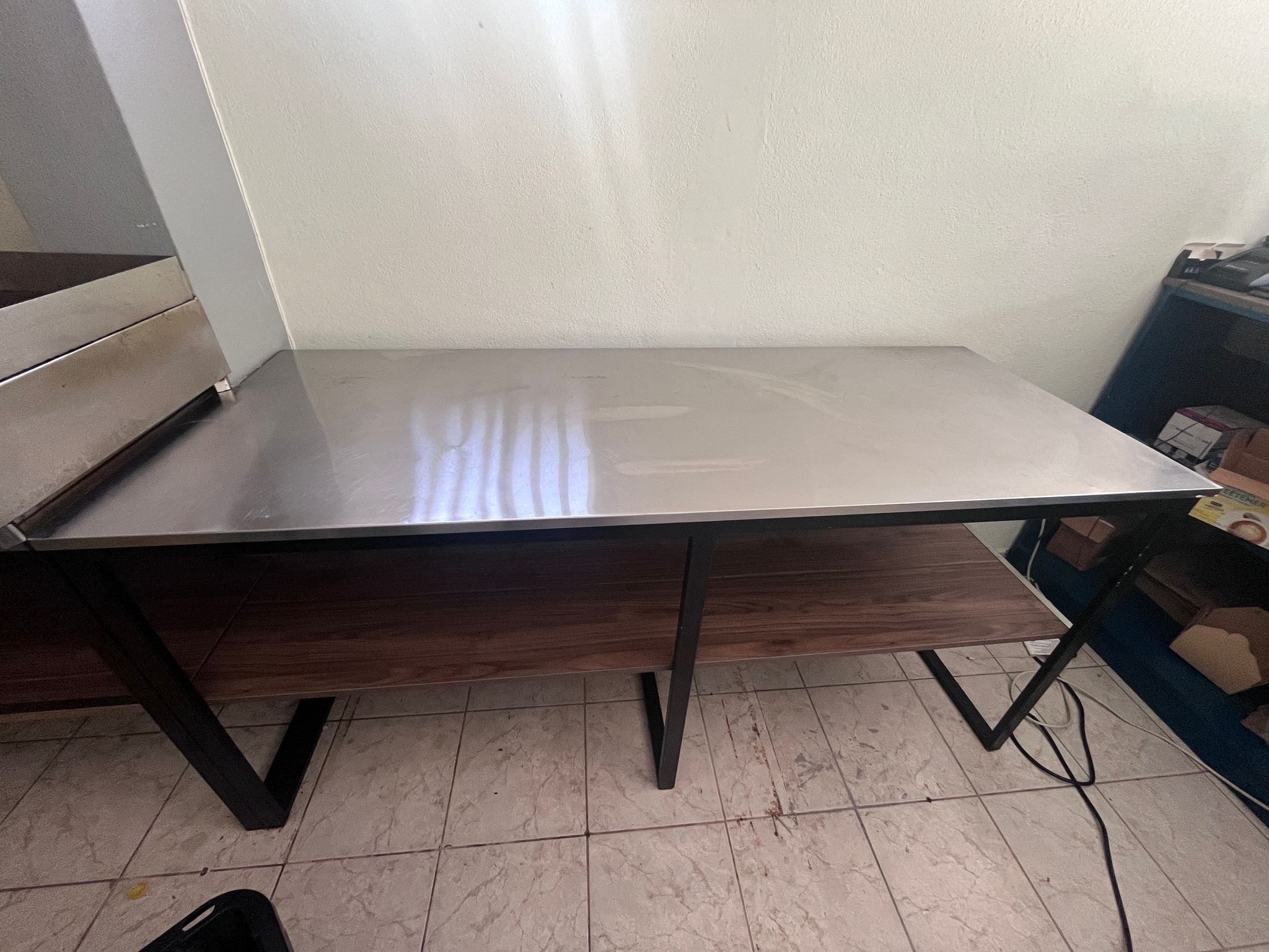 equipos profesionales - Mesa de trabajo de acero inoxidable 1