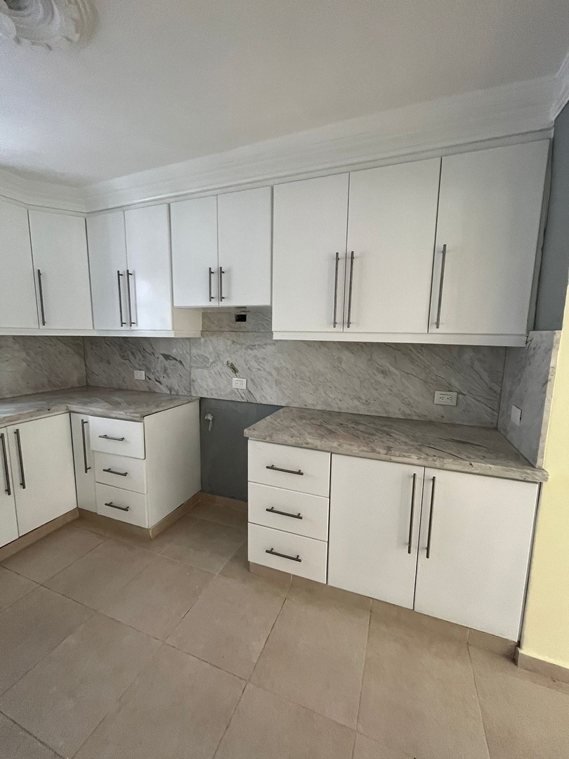 casas - Se vende amplia casa en el Sector Los Corales del Sur, Santo Domingo Este. 2