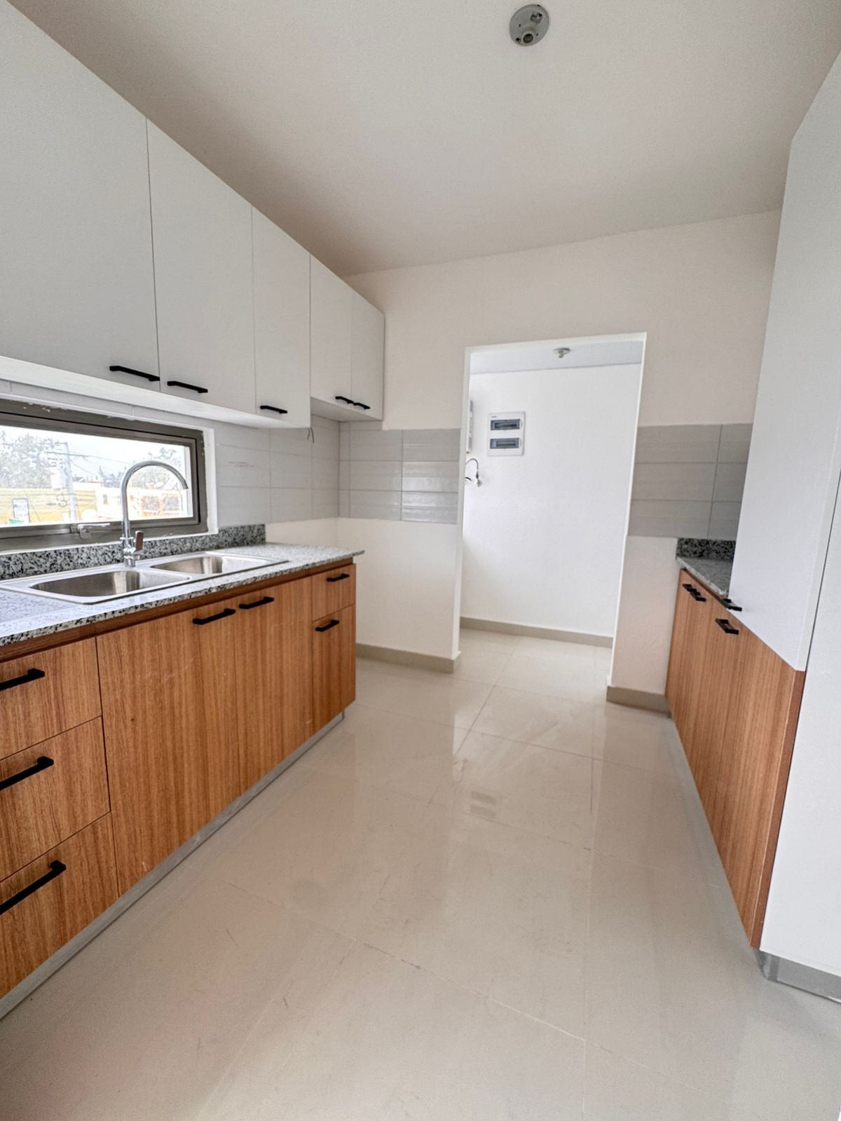 apartamentos - Venta de apartamento en reparto los tres ojos  1