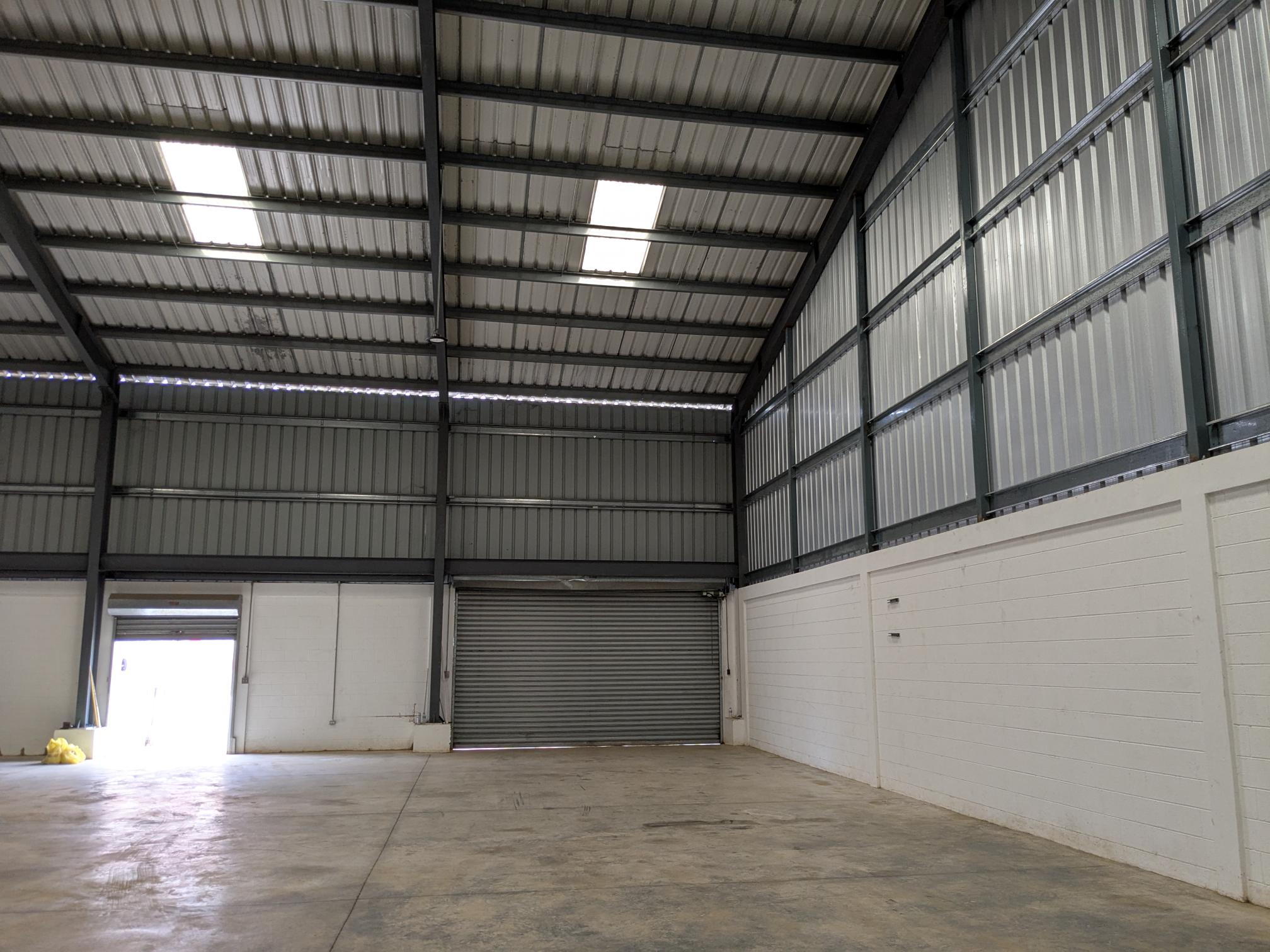 oficinas y locales comerciales - Espacio Almacén Nave km 18 Autopista Duarte, SDO 4