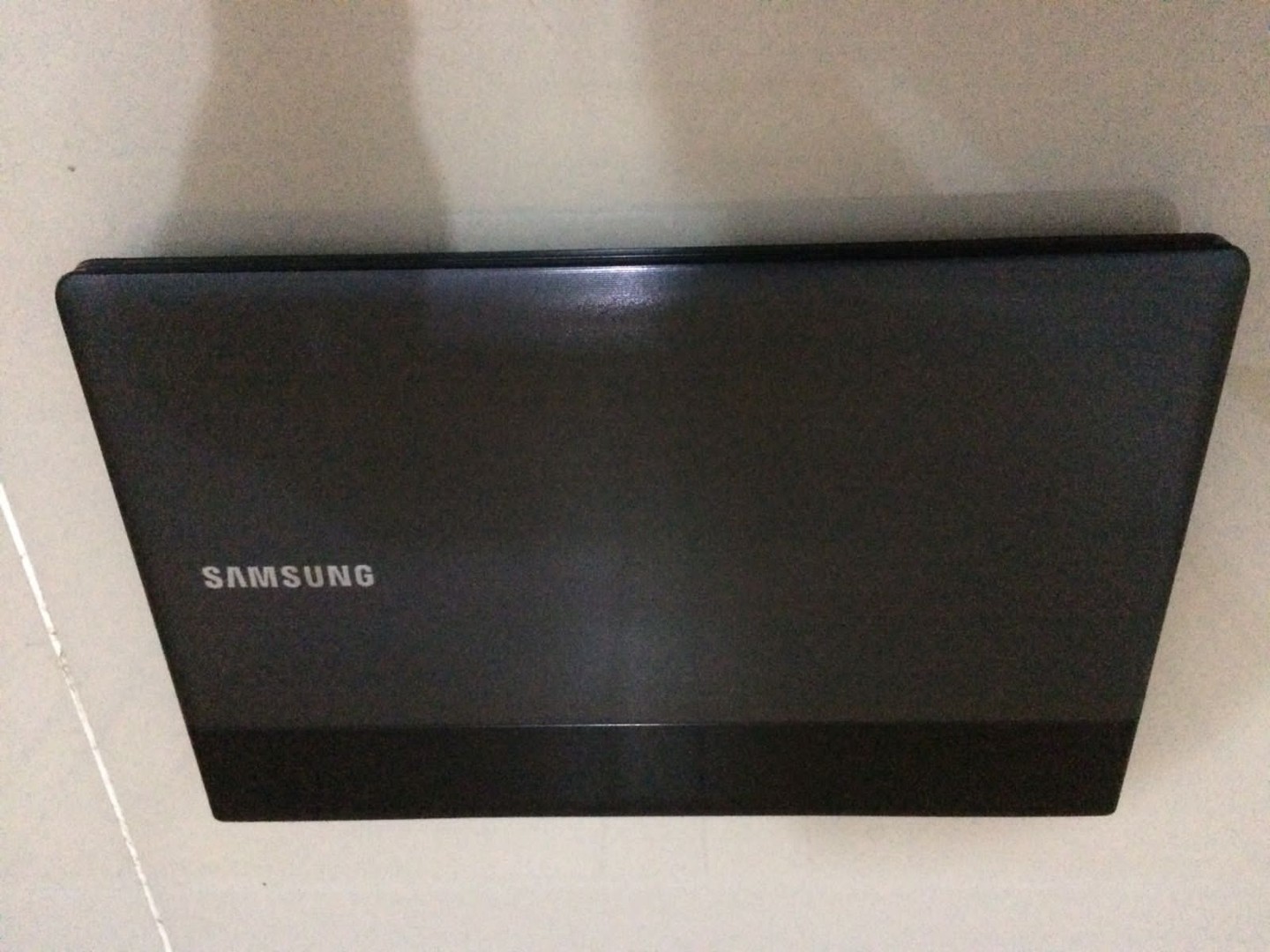 computadoras y laptops - SAMSUNG LAPTOP 15.6" ! NECESITA REPARAR ! 0