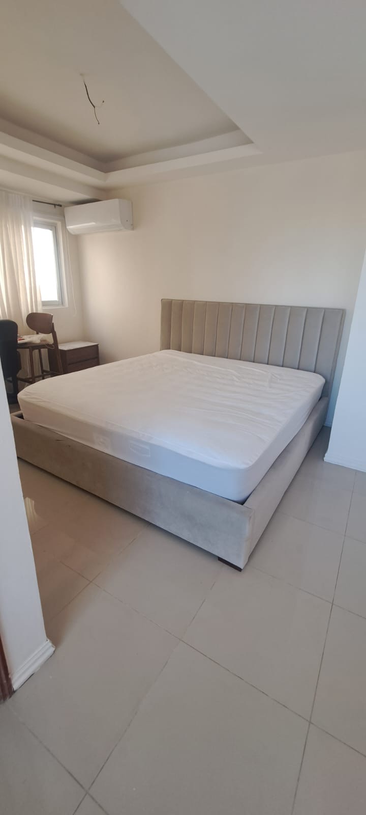 muebles y colchones - Cama king sin colchon. 1